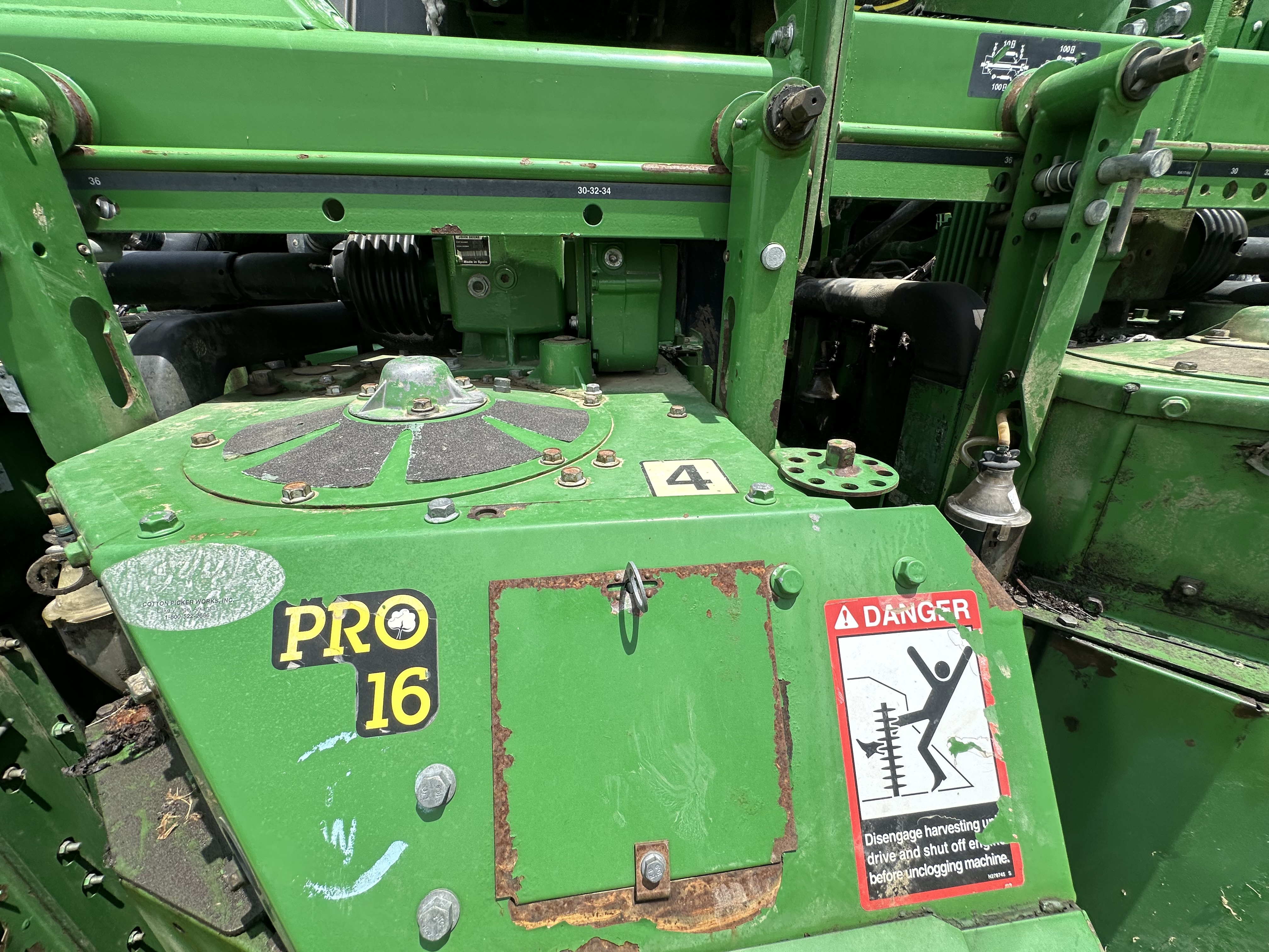 2018 John Deere CP690 Cotton Equipment