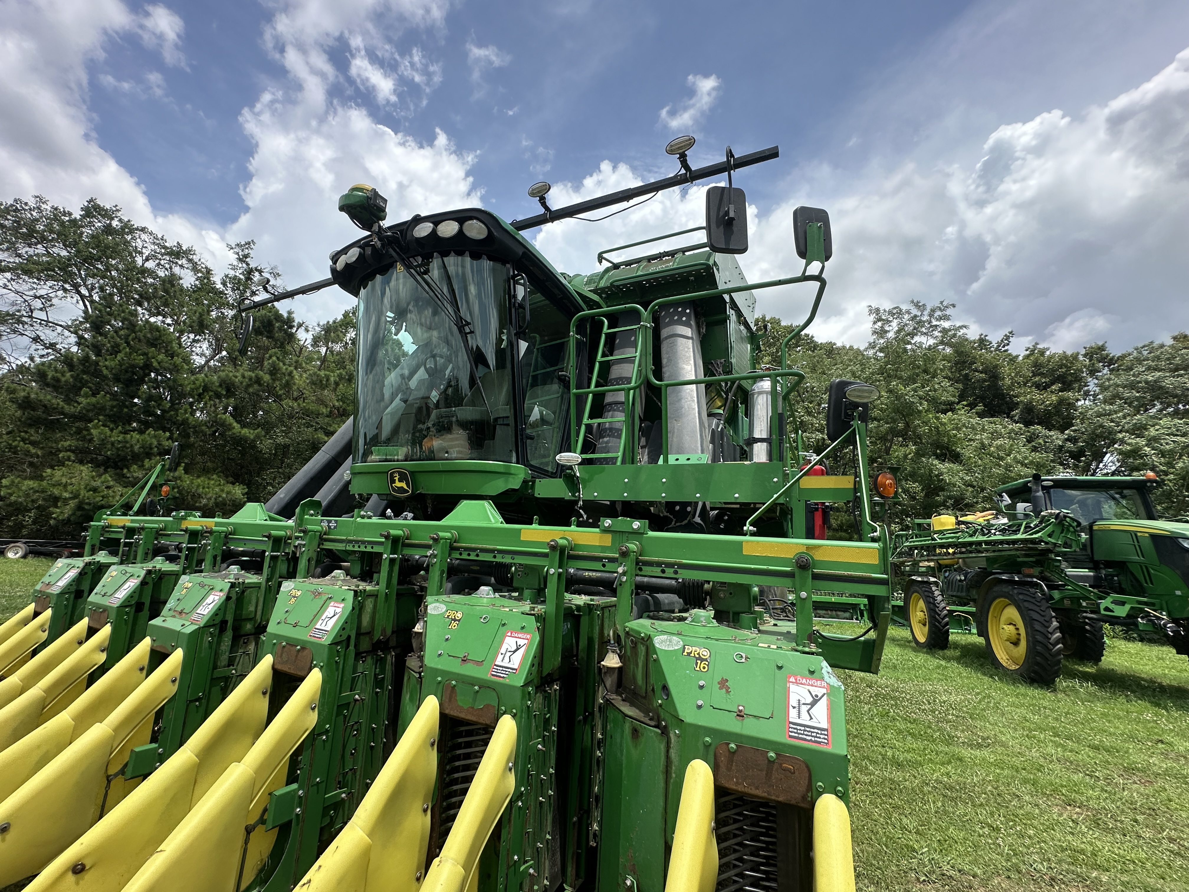 2018 John Deere CP690 Cotton Equipment