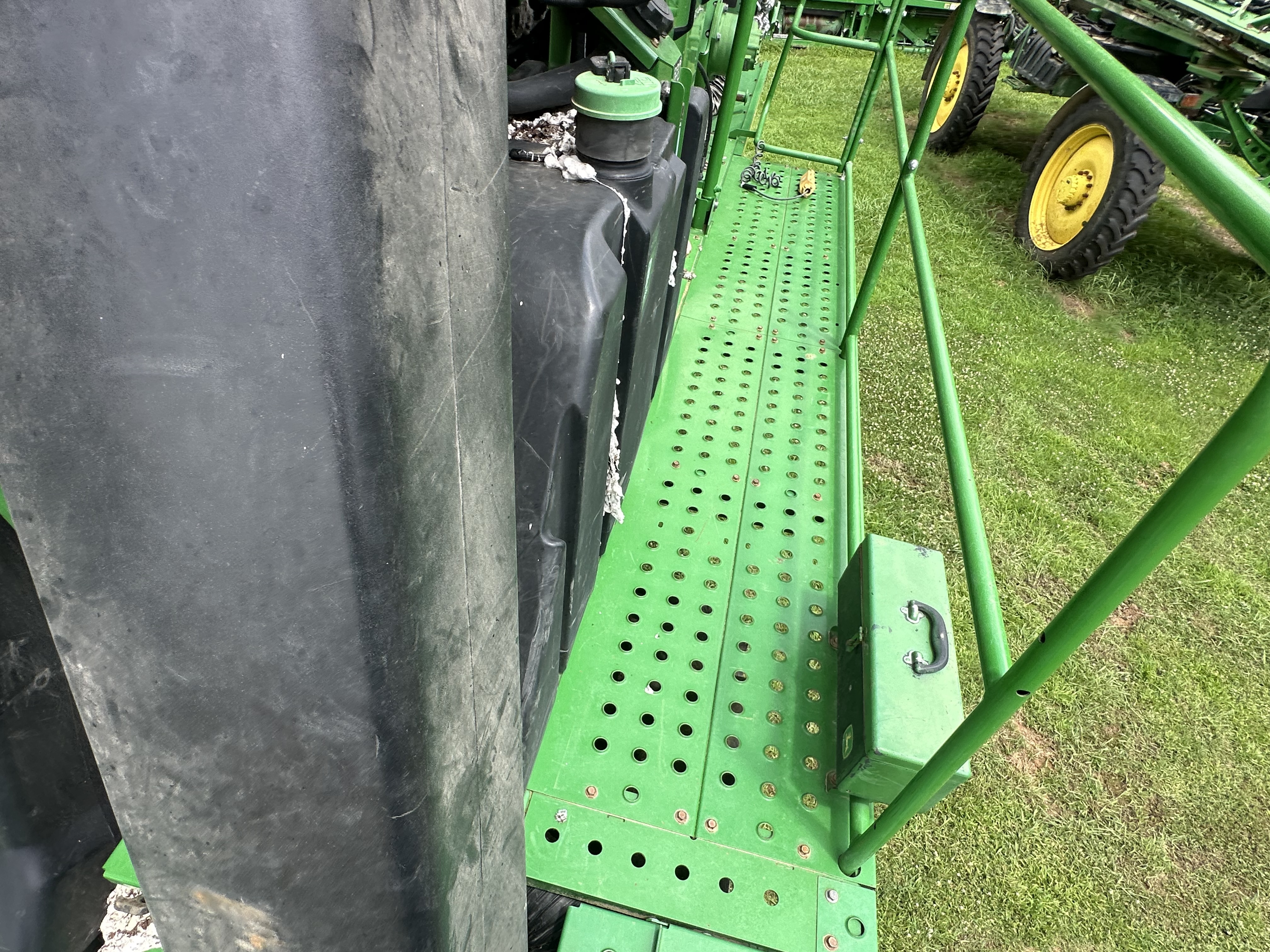 2018 John Deere CP690 Cotton Equipment