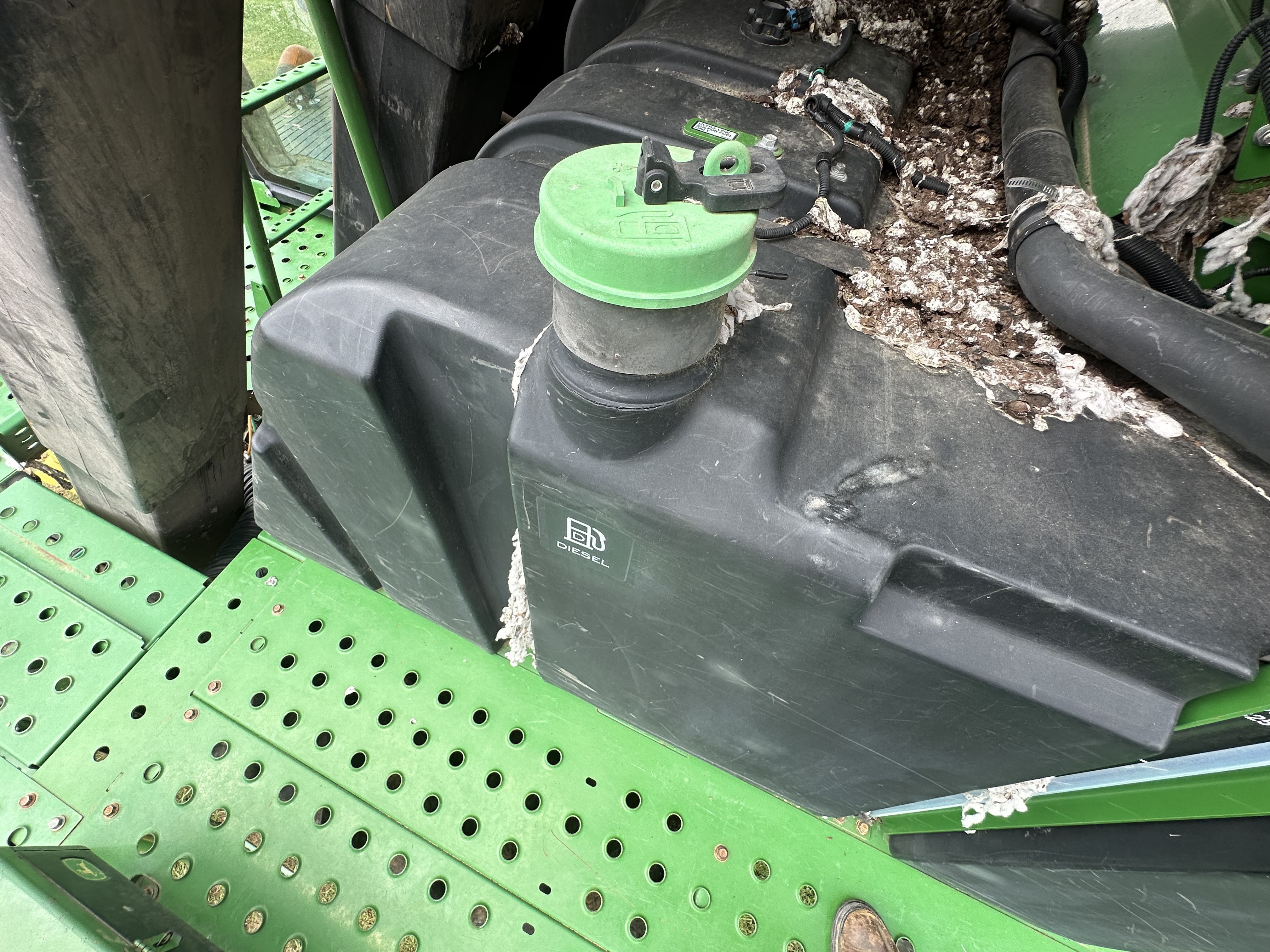 2018 John Deere CP690 Cotton Equipment