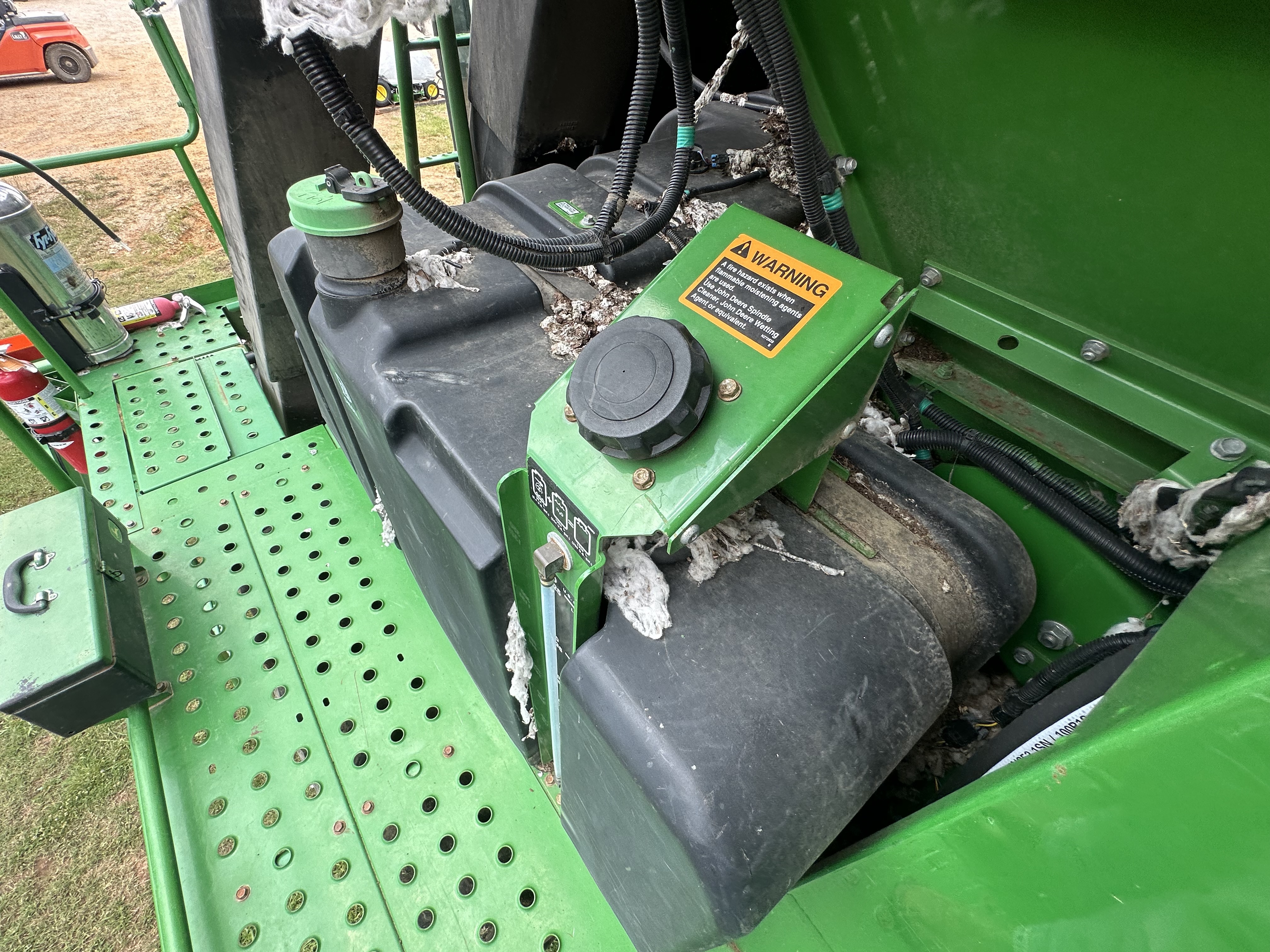 2018 John Deere CP690 Cotton Equipment