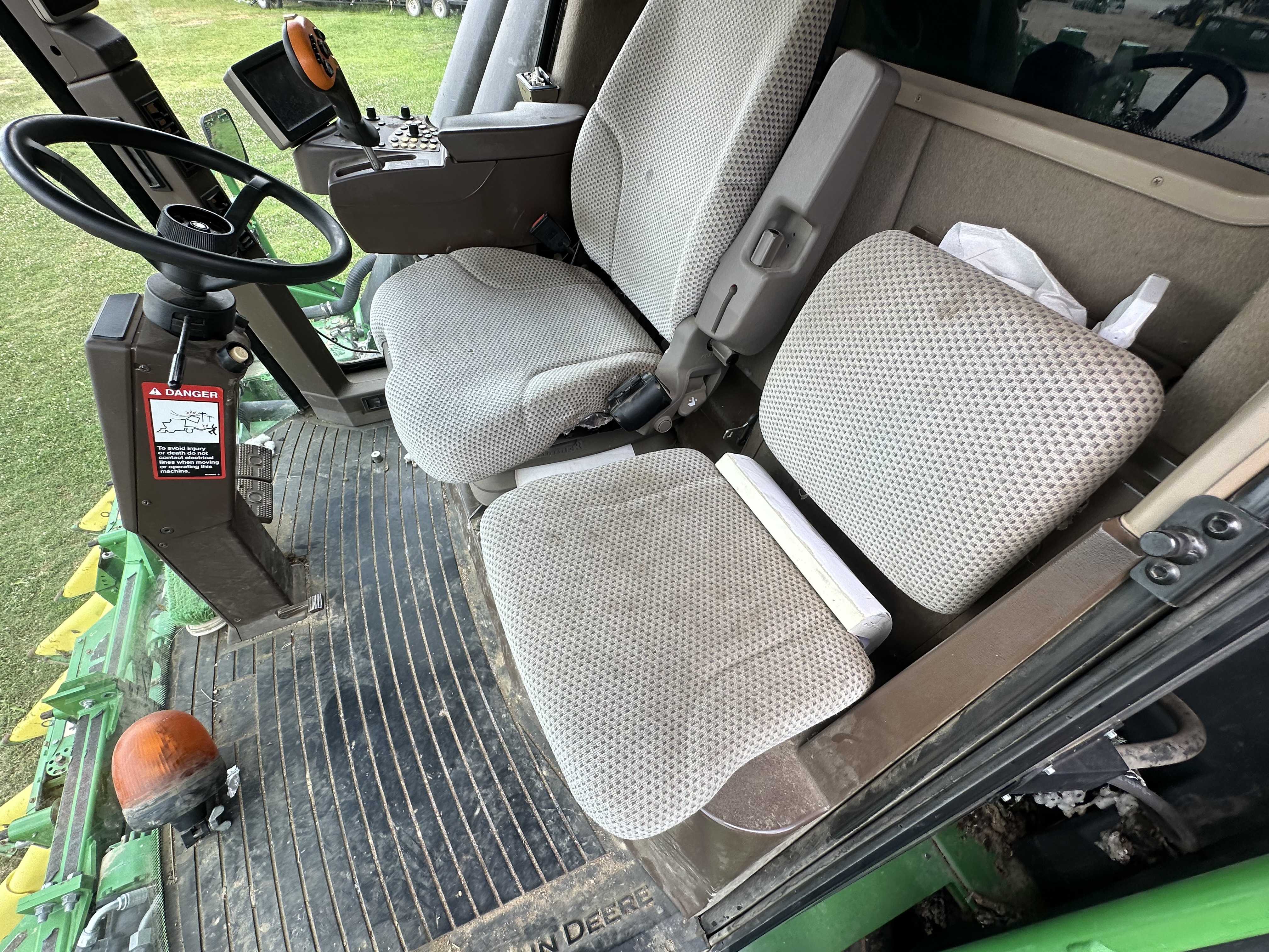 2018 John Deere CP690 Cotton Equipment
