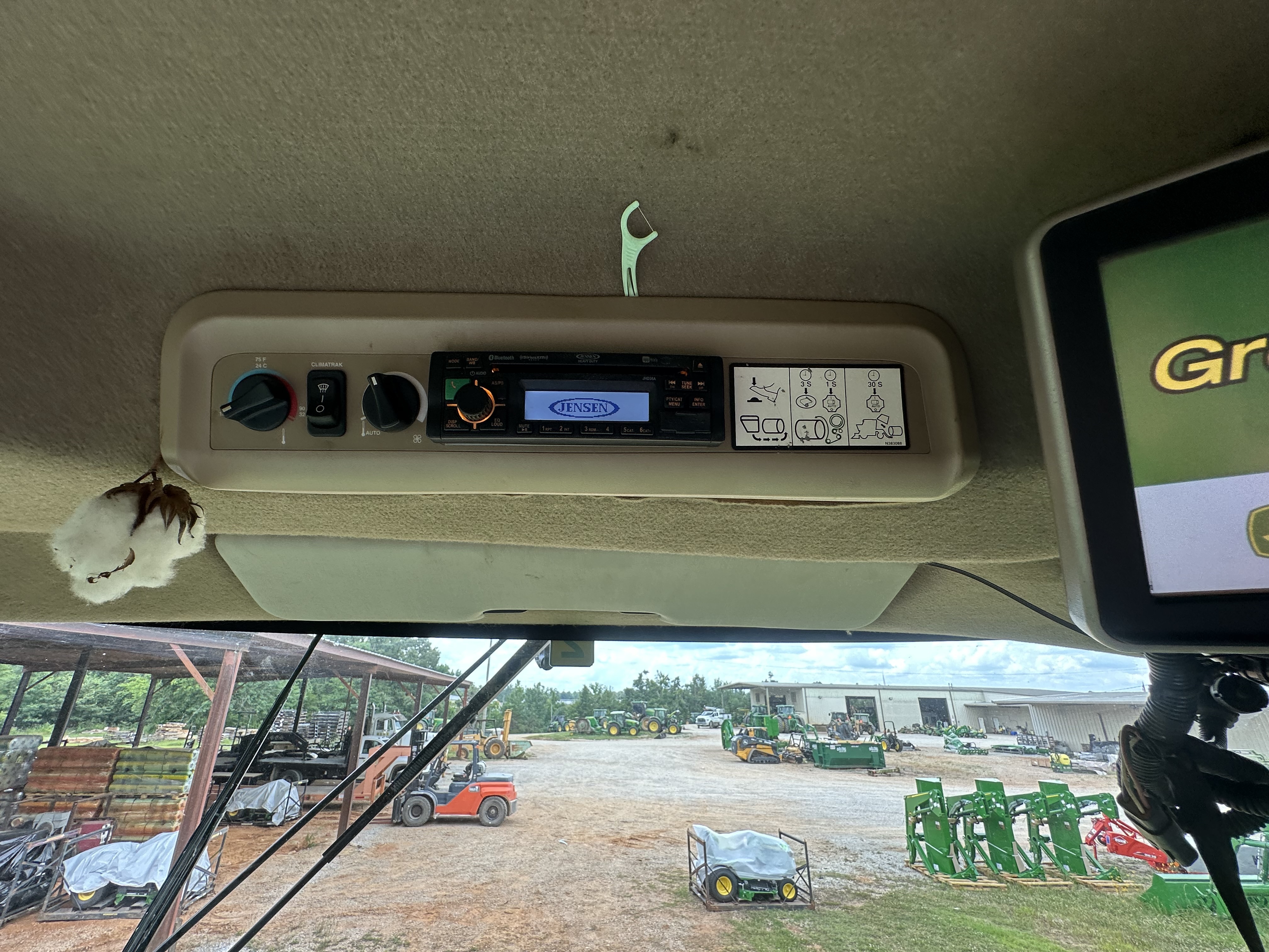 2018 John Deere CP690 Cotton Equipment