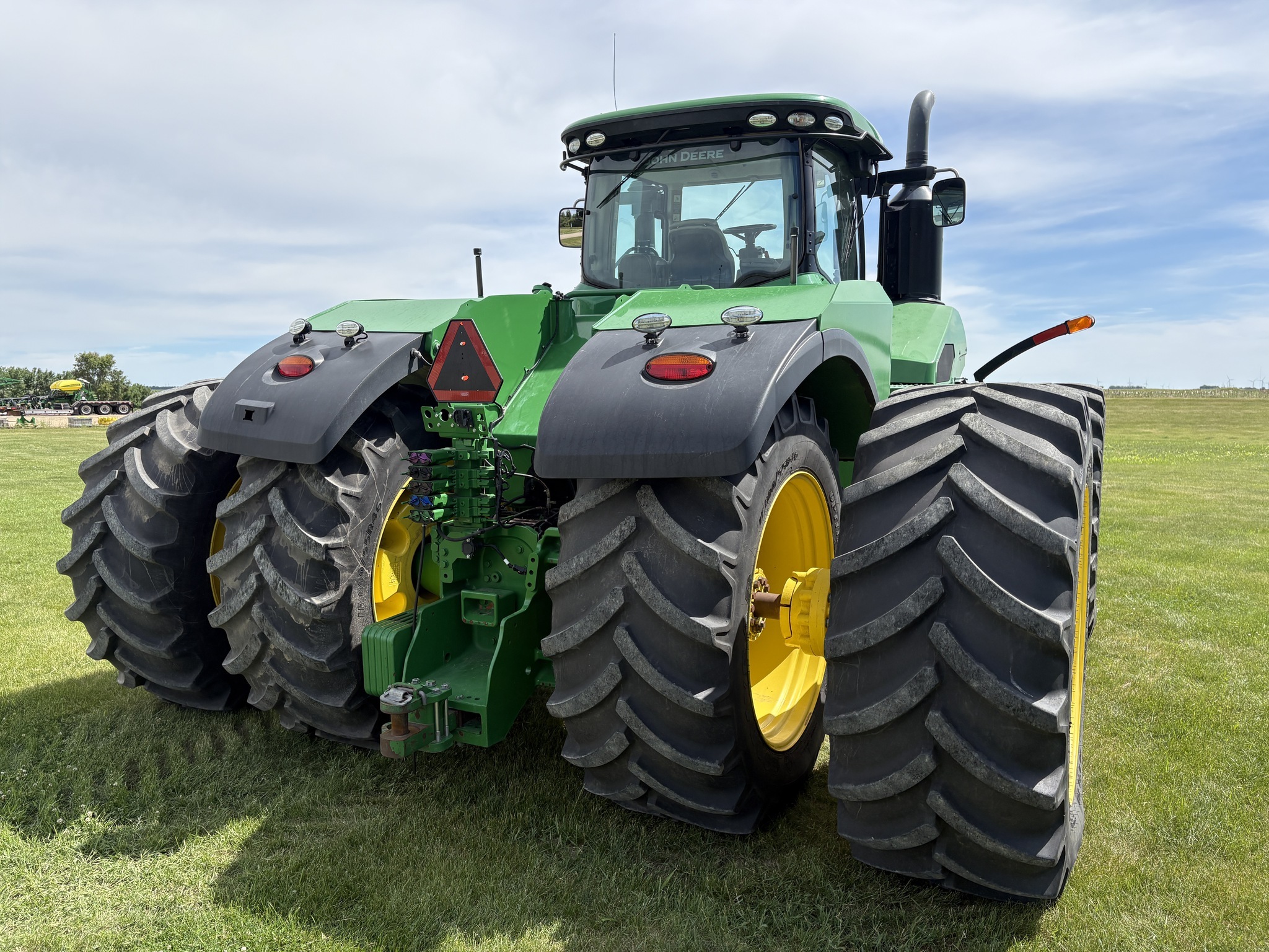 2015 John Deere 9620R Tractor