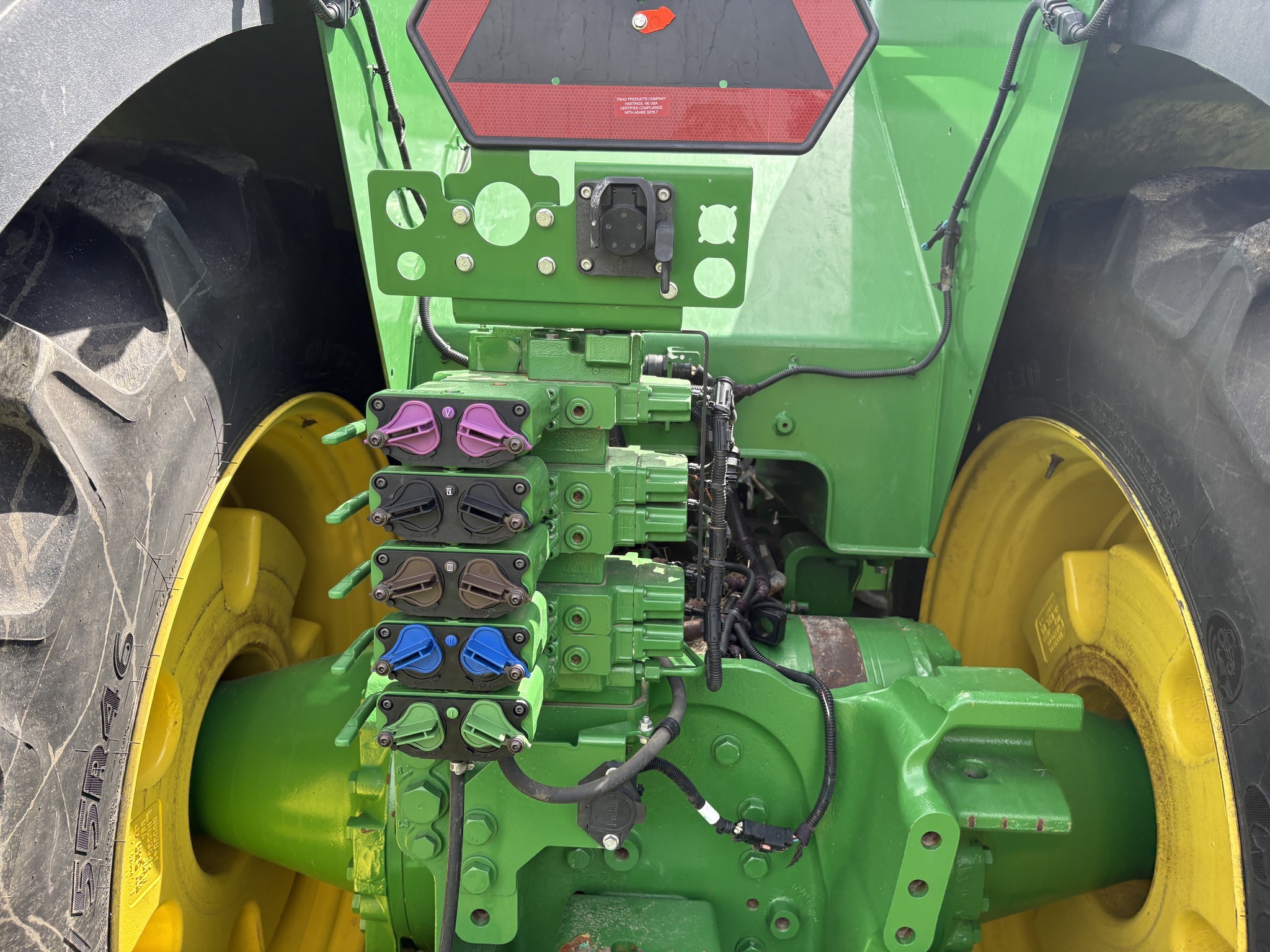 2015 John Deere 9620R Tractor
