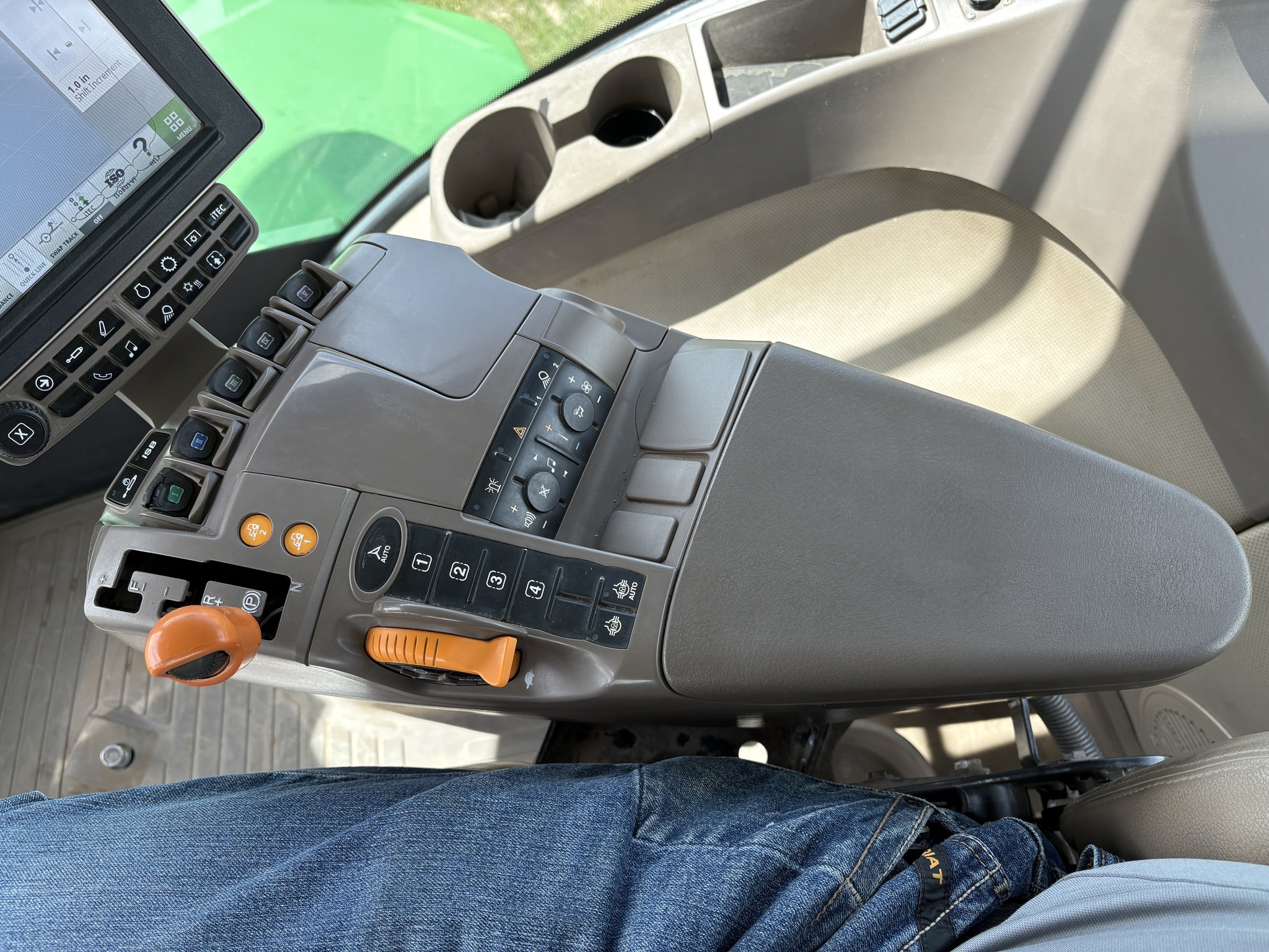 2015 John Deere 9620R Tractor