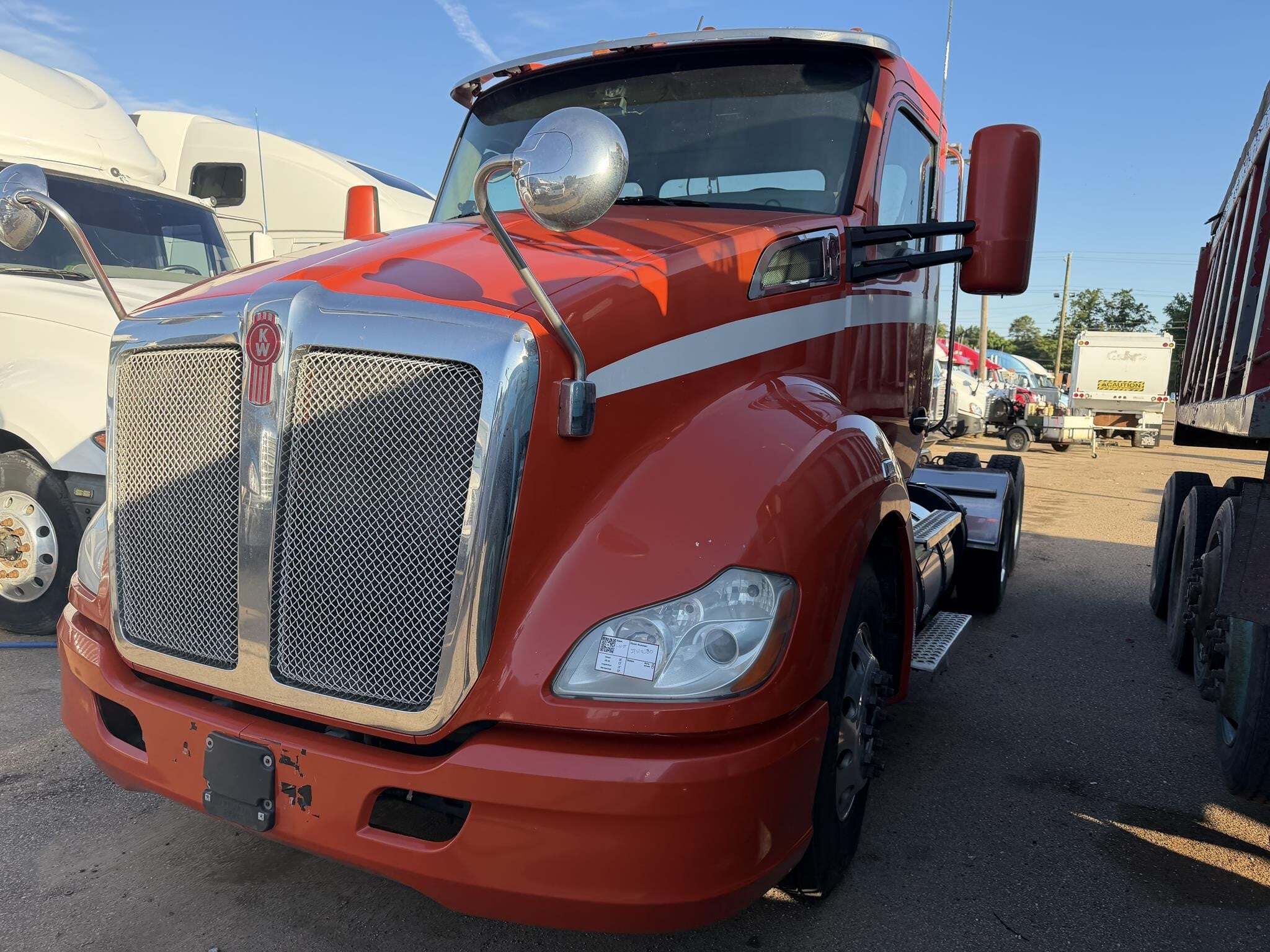 2019 Kenworth T680 Semi Trucks/Trailer