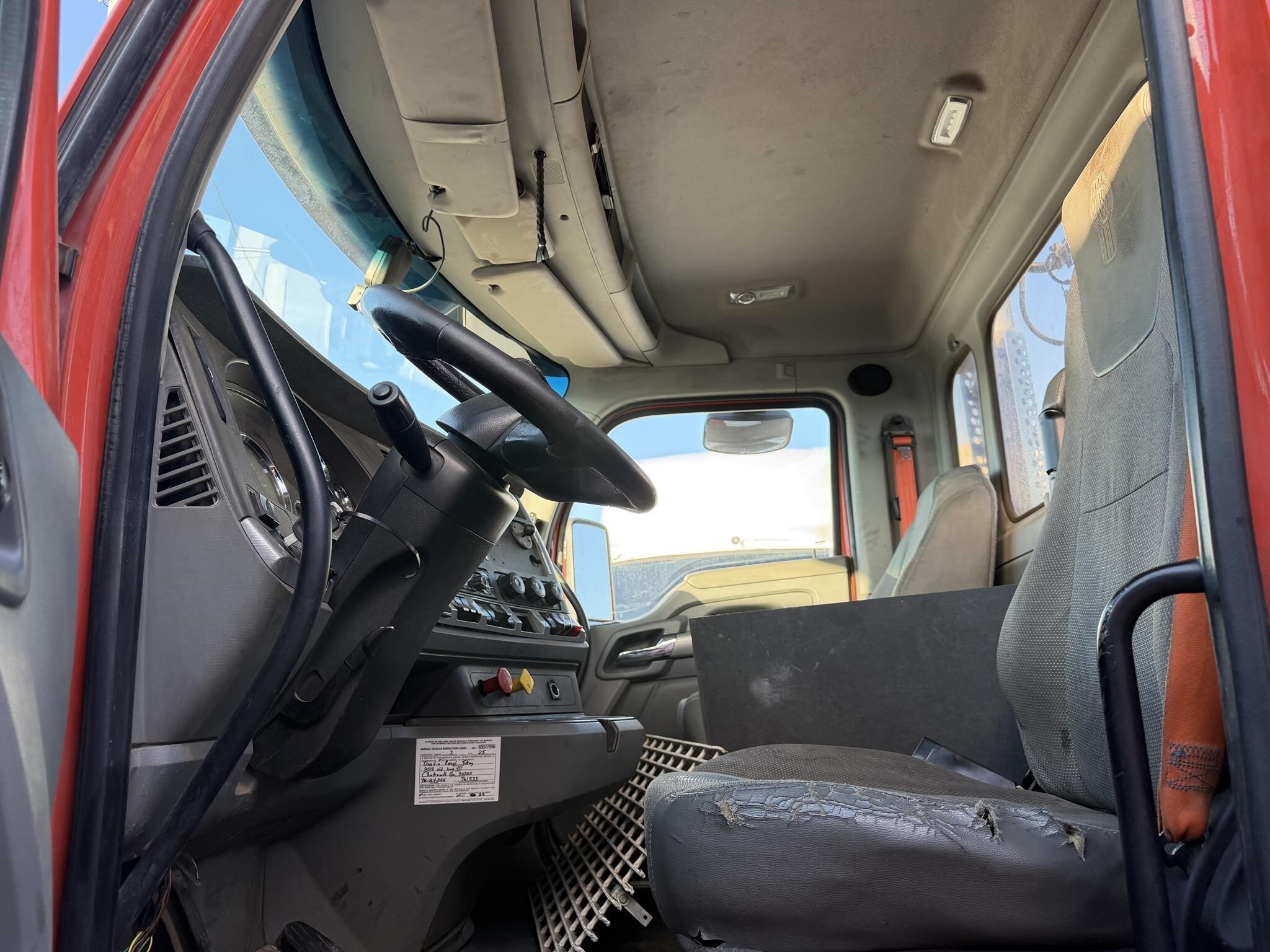 2019 Kenworth T680 Semi Trucks/Trailer