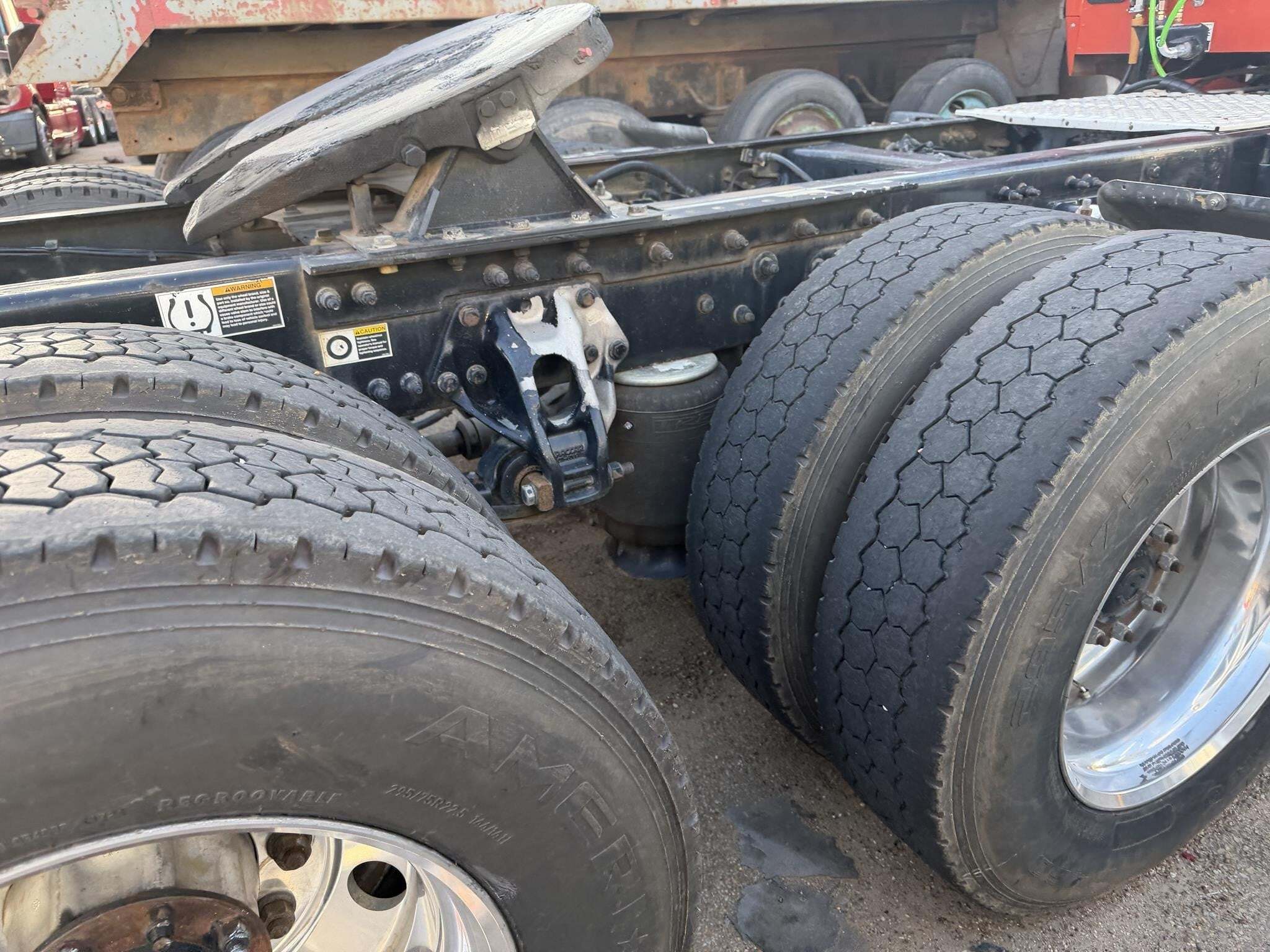 2019 Kenworth T680 Semi Trucks/Trailer