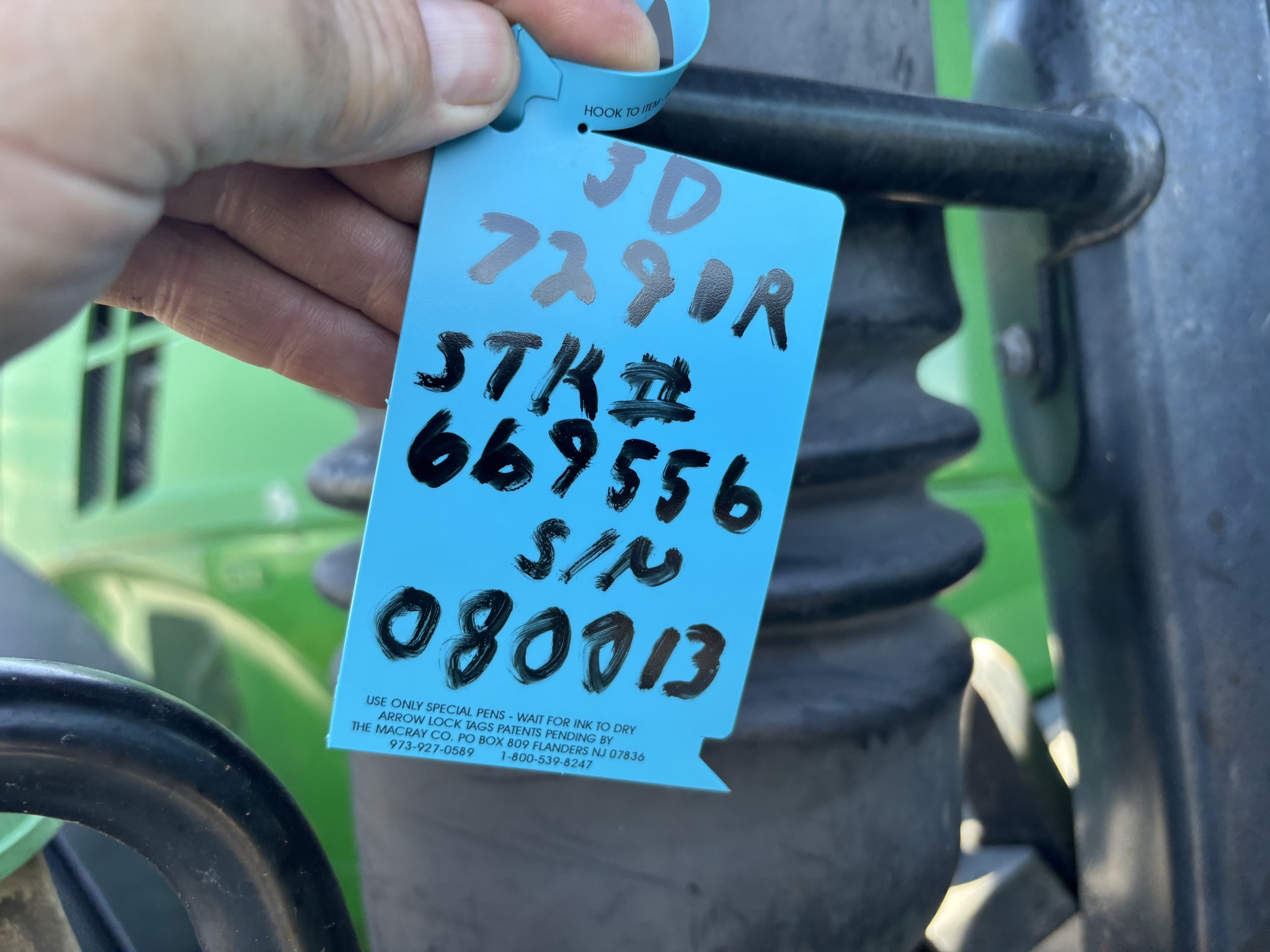 2013 John Deere 7290R Tractor