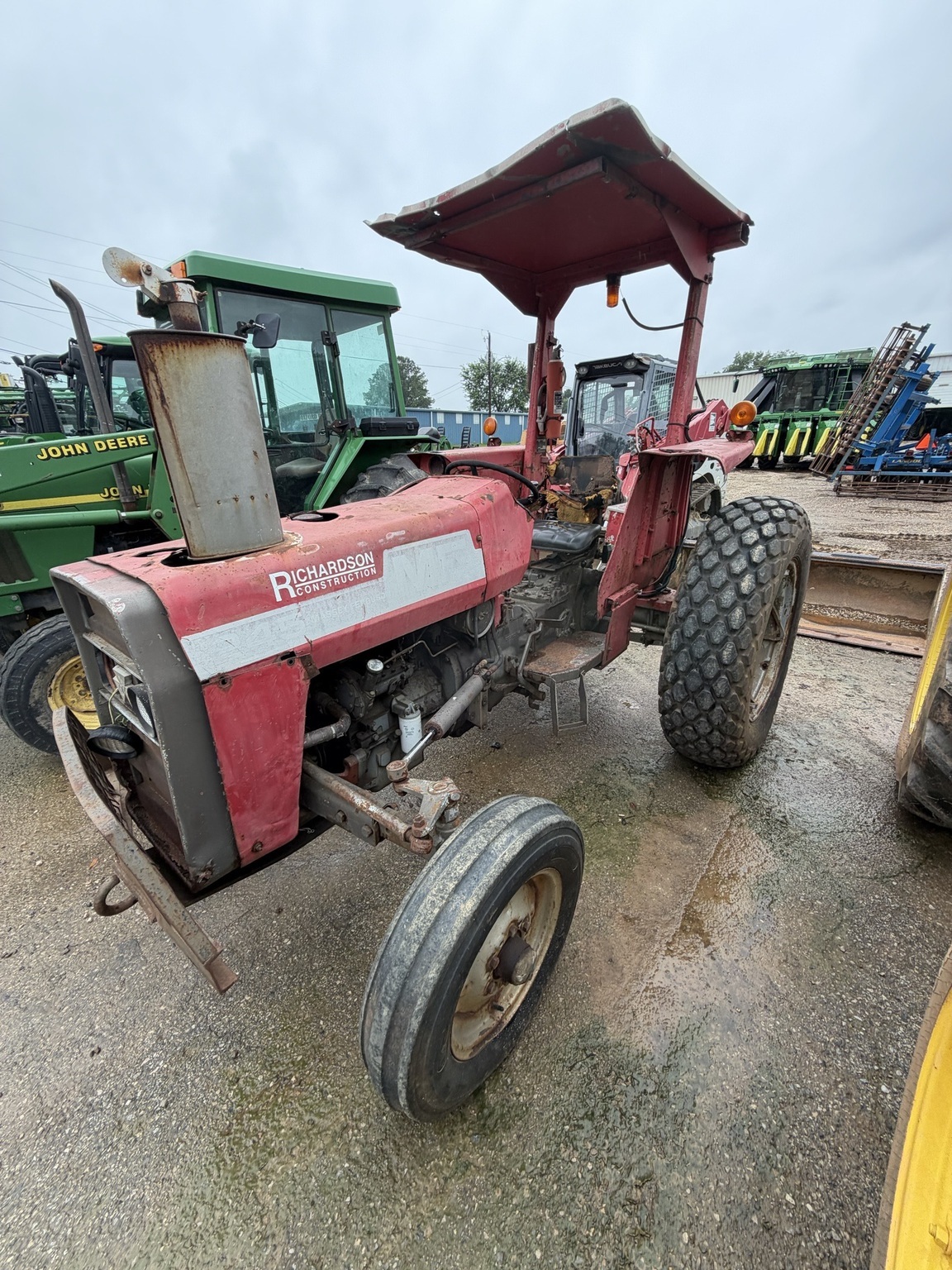 1983 Massey Ferguson 245 Tractor