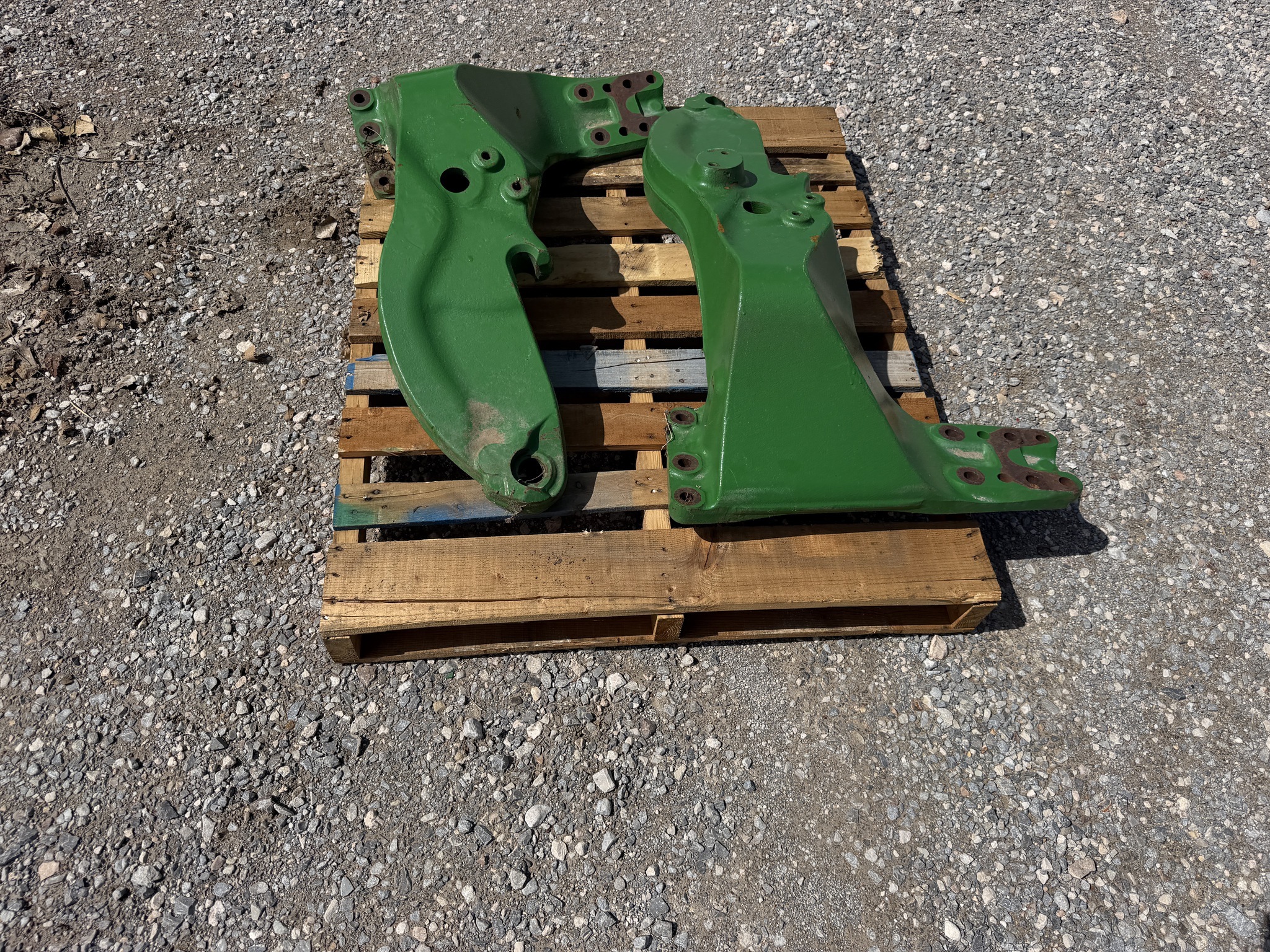 2013 John Deere Mounting Brackets Harvesting Attachment