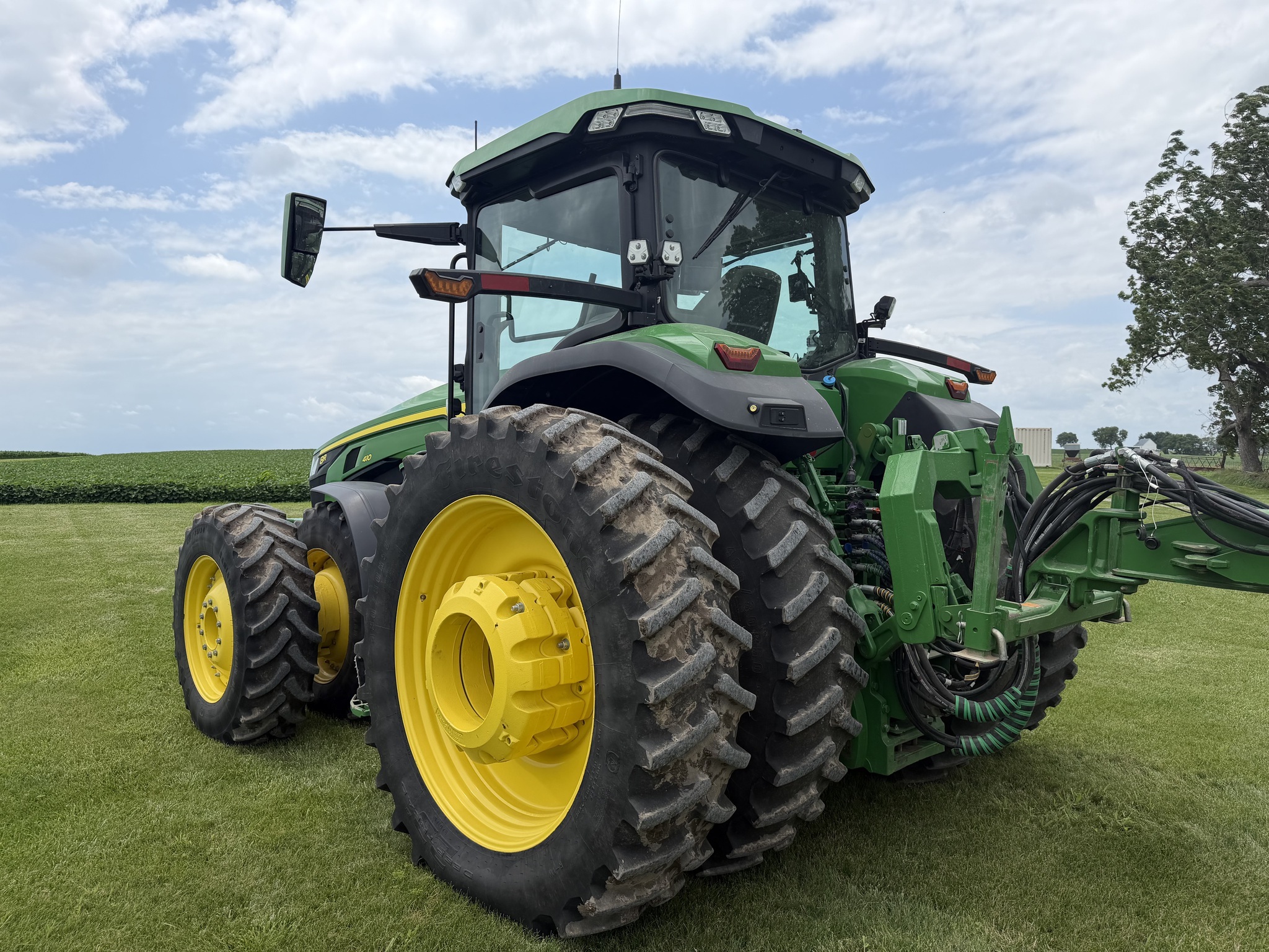 2022 John Deere 8R 410 Tractor
