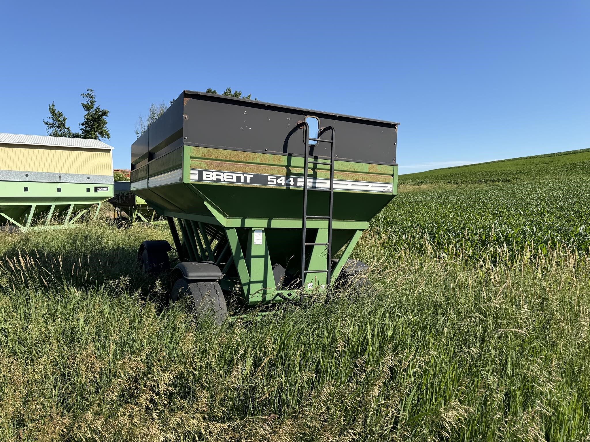 1999 Brent 544 Gravity Wagon