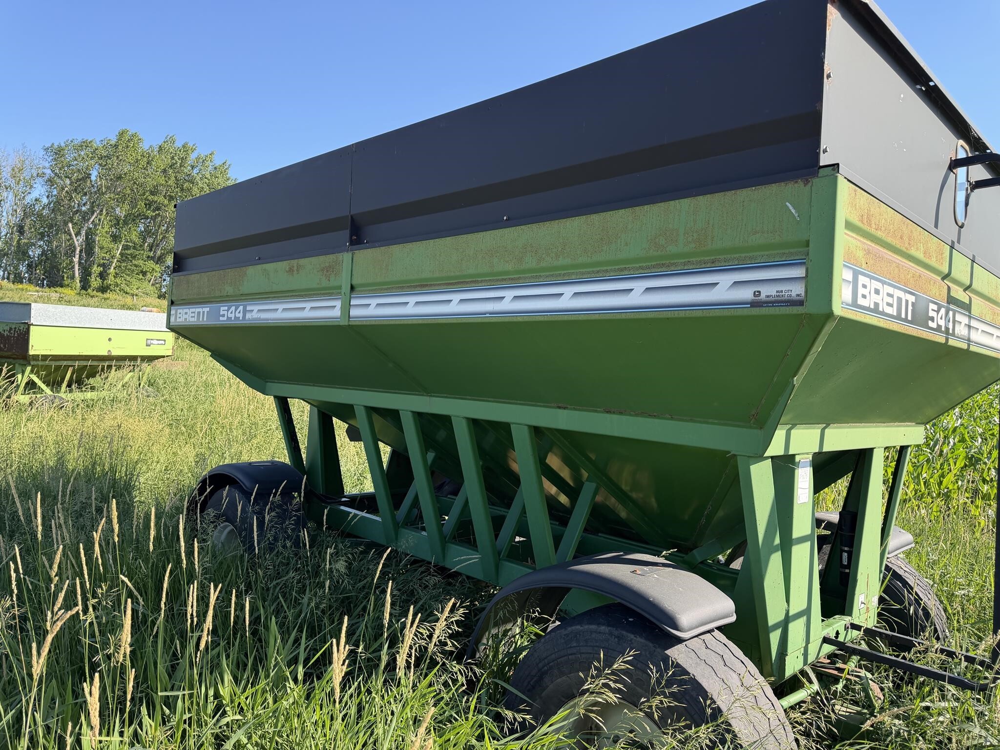 1999 Brent 544 Gravity Wagon