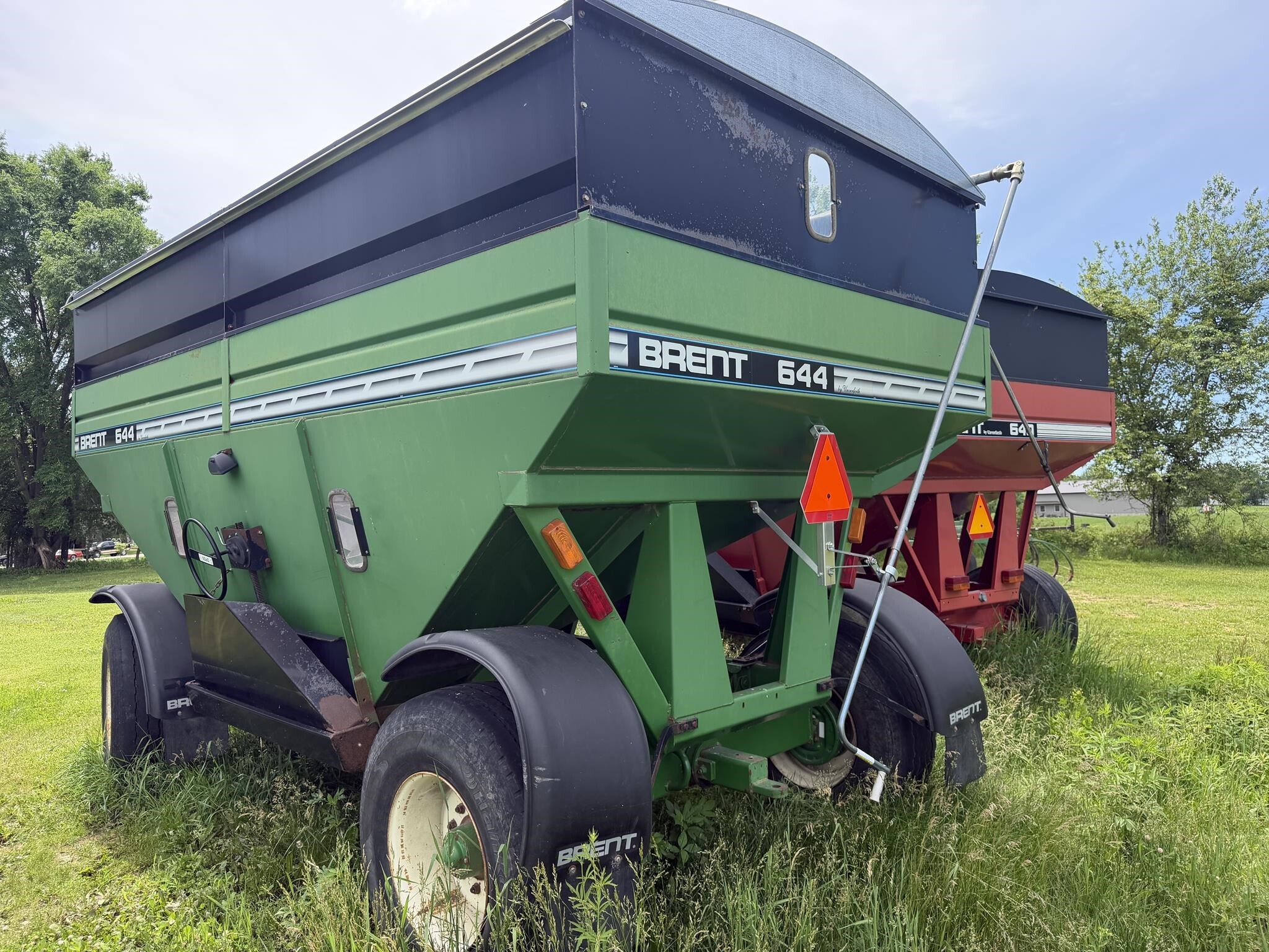 2001 Brent 644 Gravity Wagon