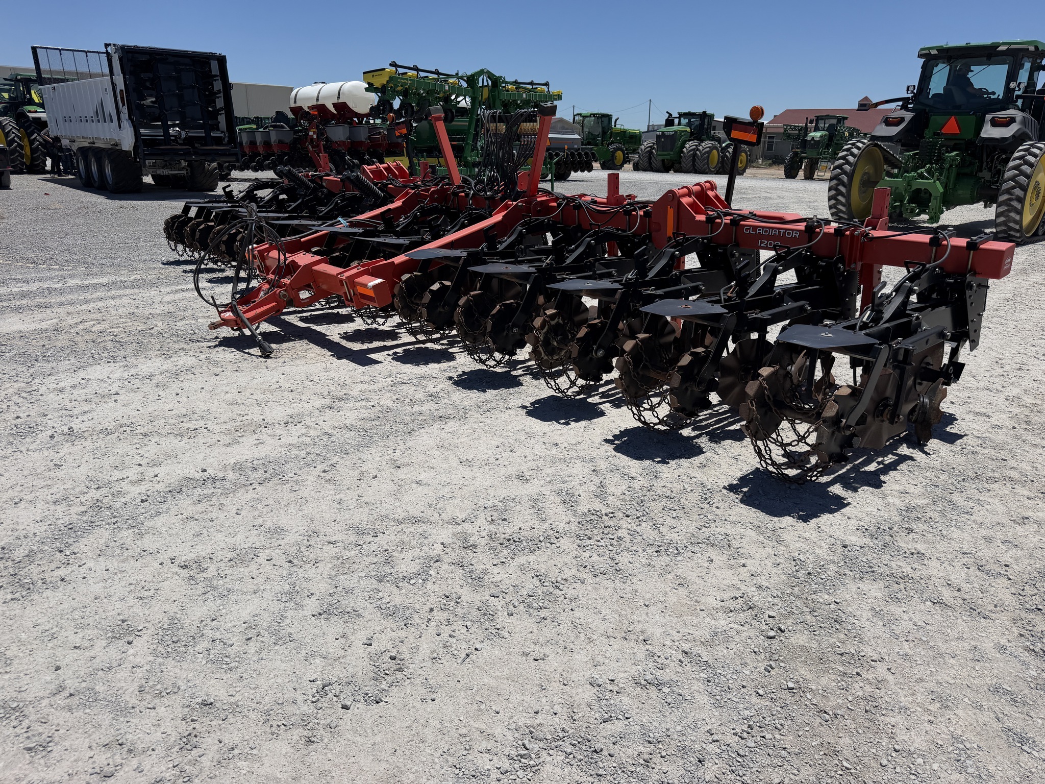 2013 Krause Gladiator 1200M-1230 Strip-Till