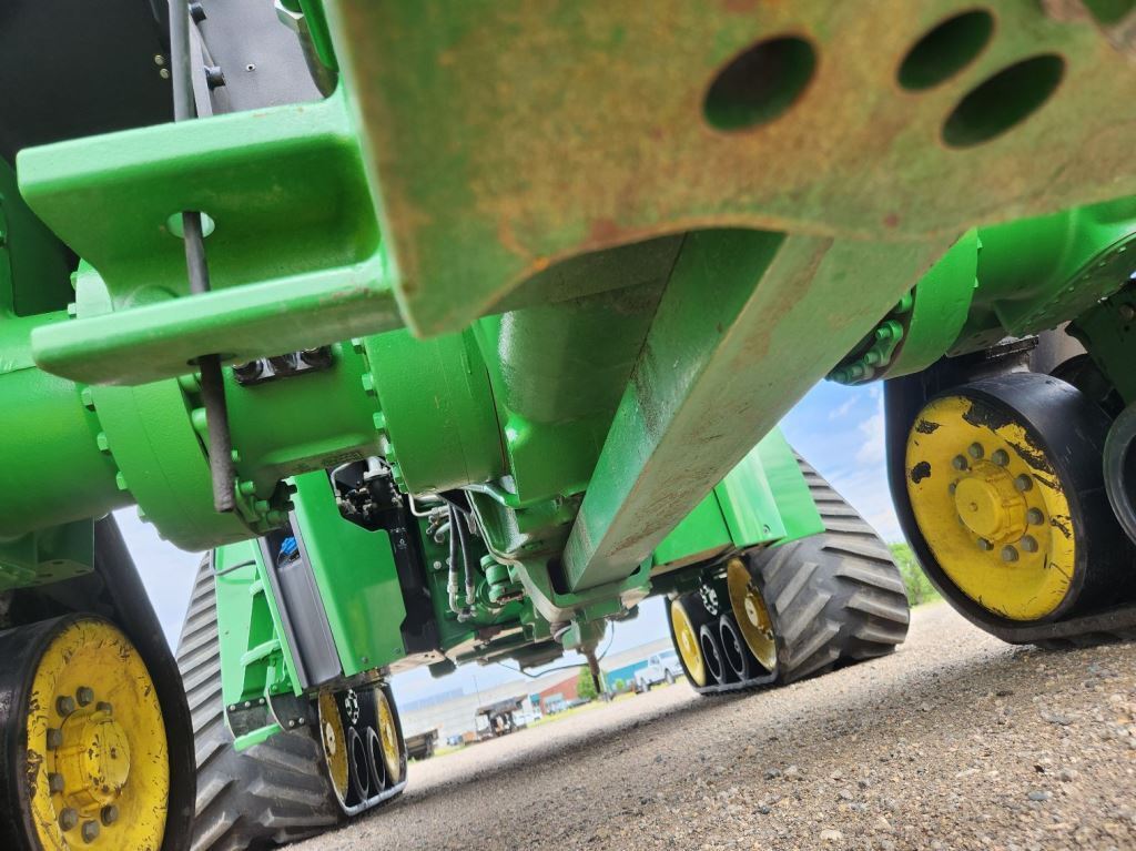 2023 John Deere 9RX 590 Tractor