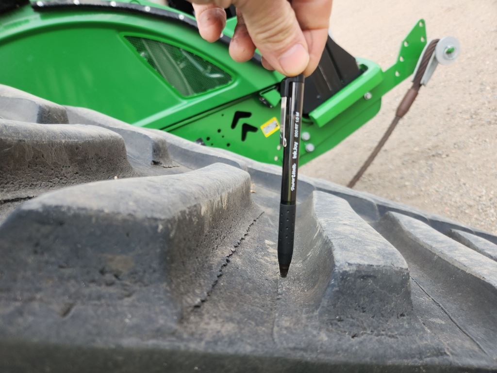 2023 John Deere 9RX 590 Tractor