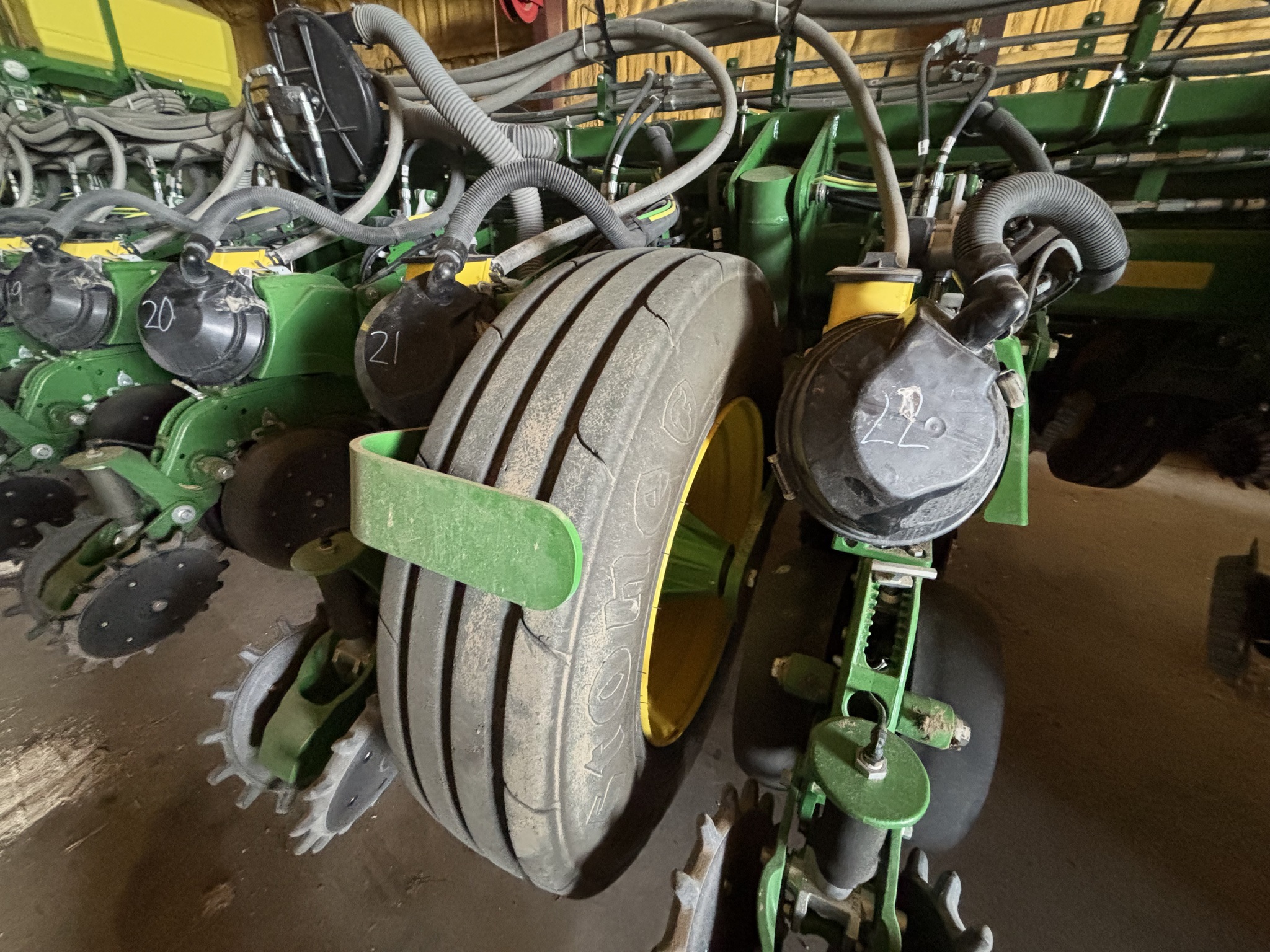 2024 John Deere 1775NT Planter