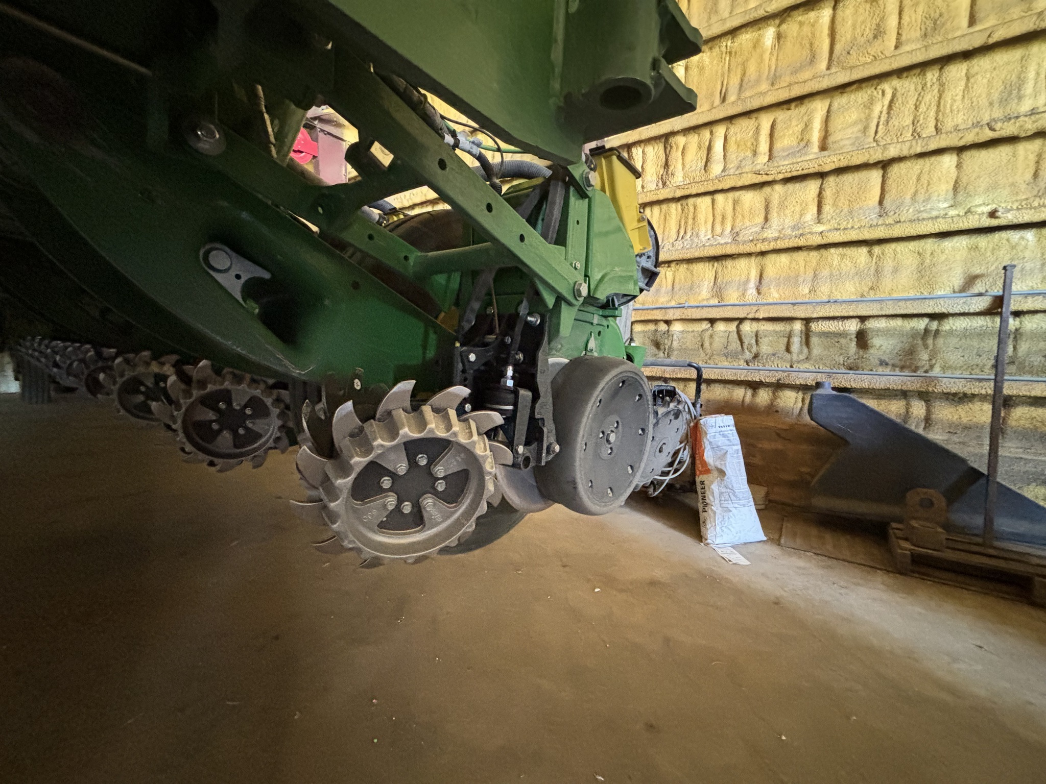 2024 John Deere 1775NT Planter
