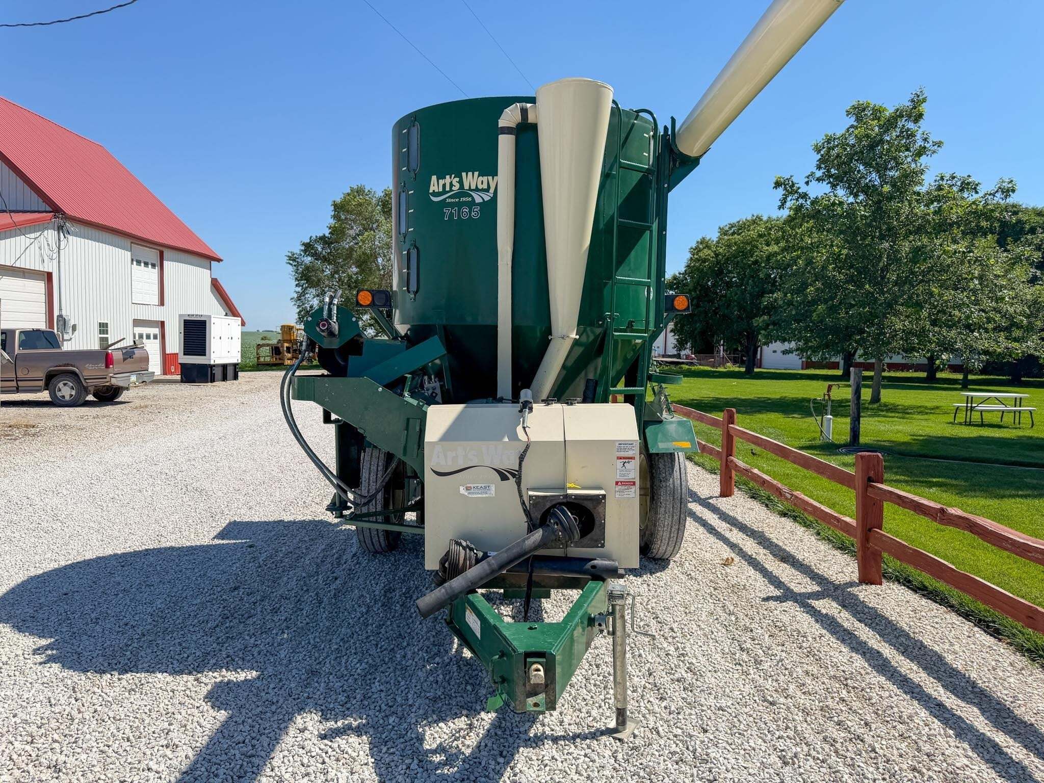 2018 Art's Way 7165 Grinders and Mixer