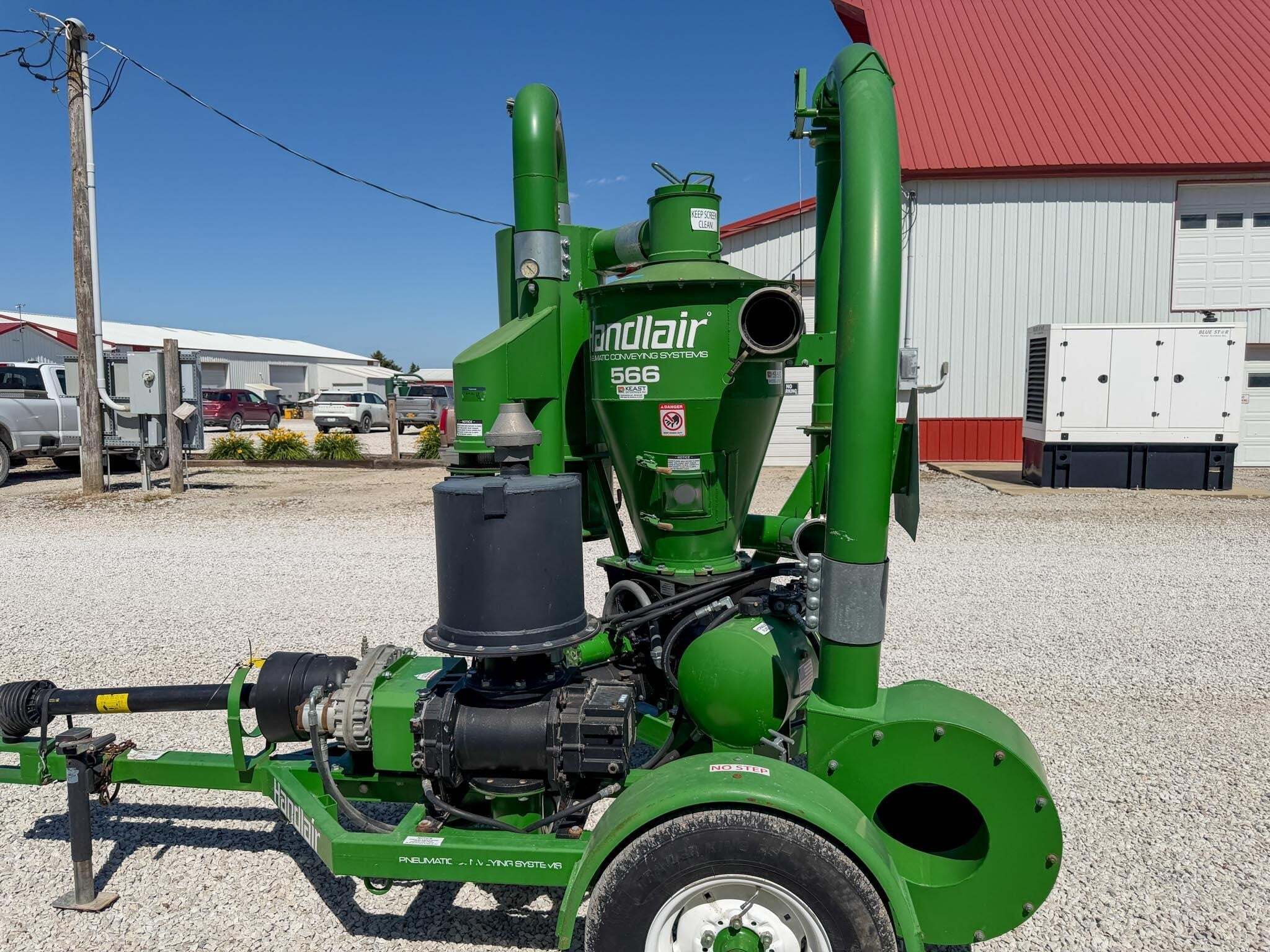 2021 Handlair 566 Grain Vac