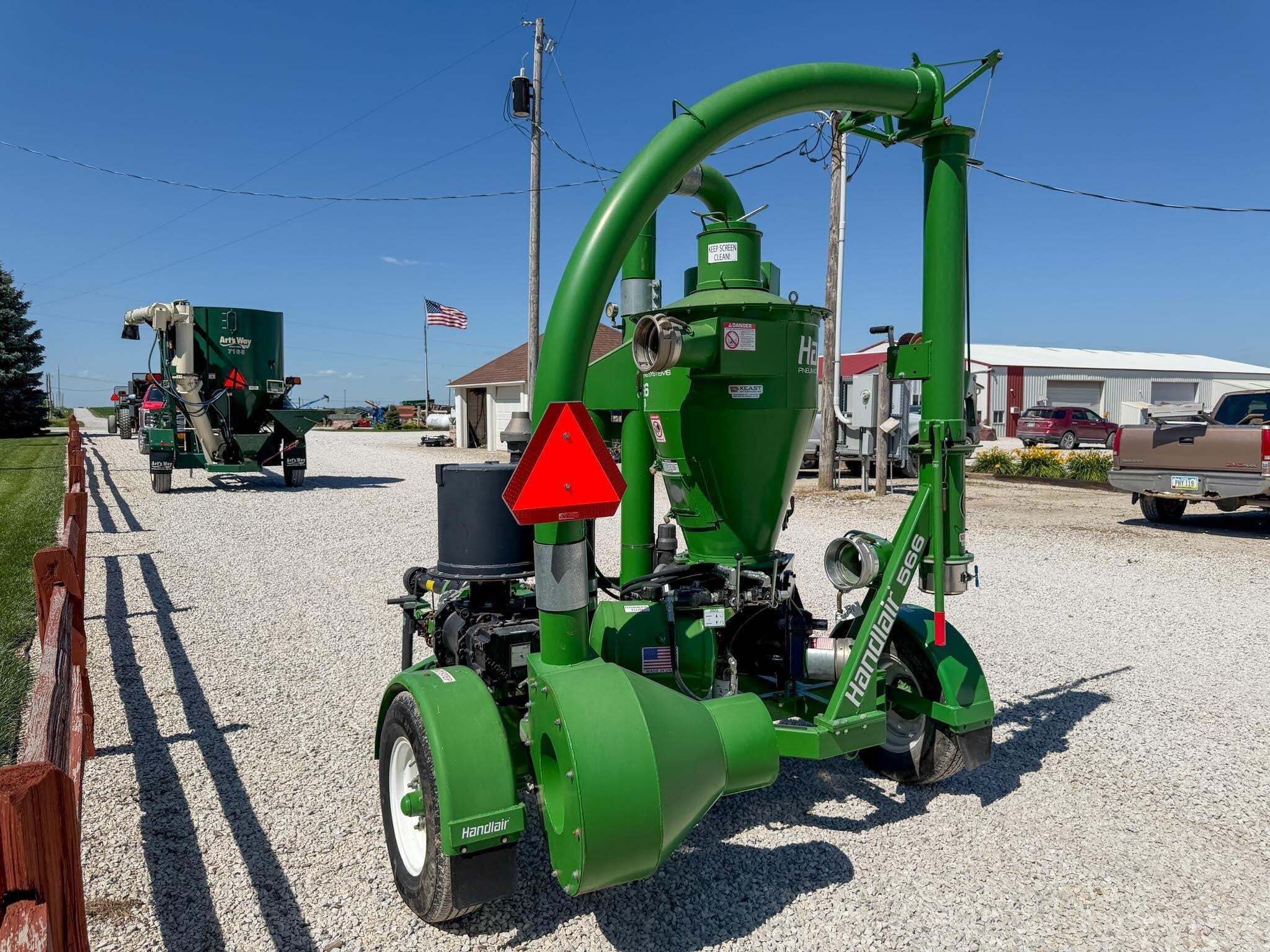 2021 Handlair 566 Grain Vac