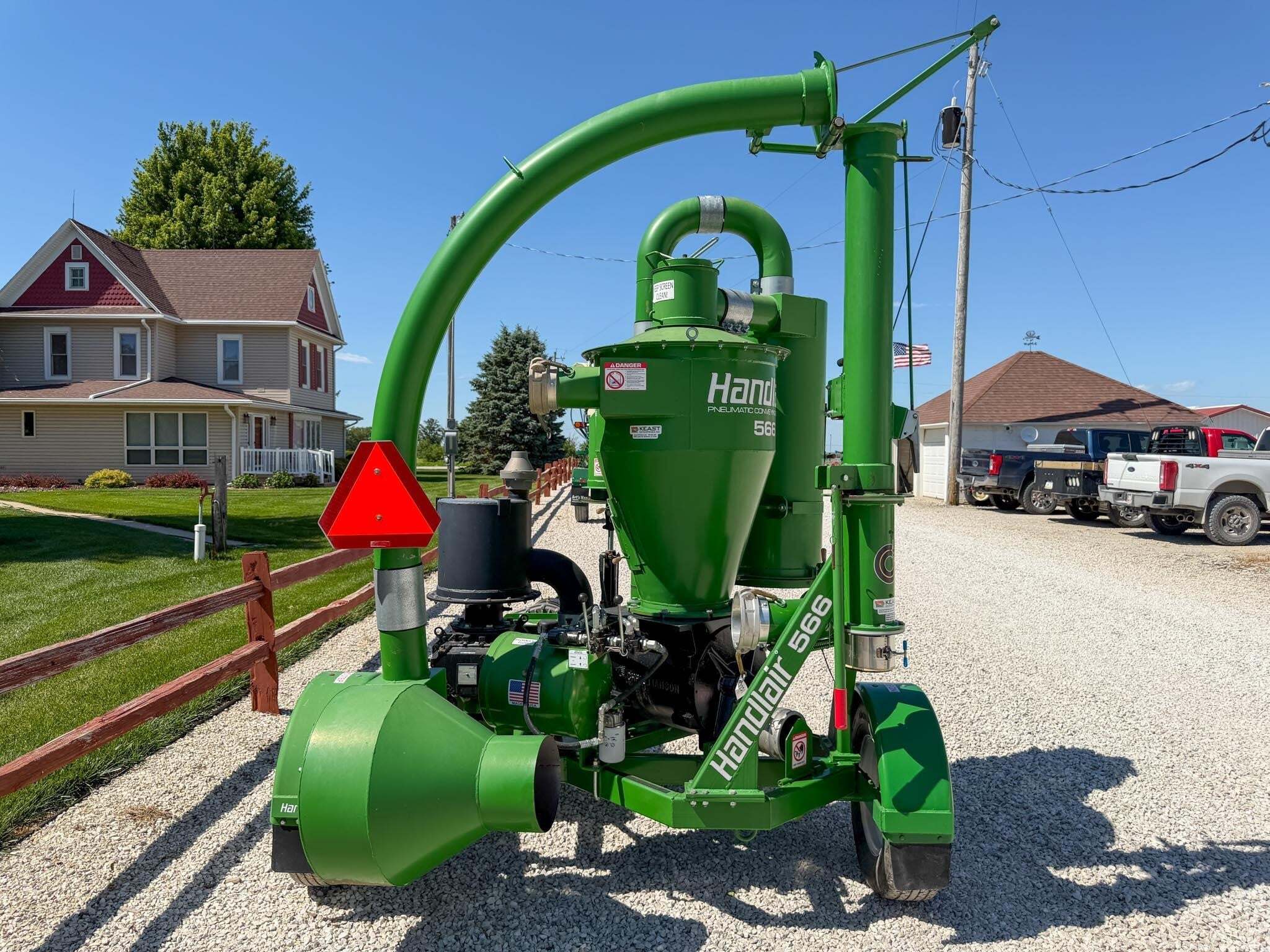 2021 Handlair 566 Grain Vac