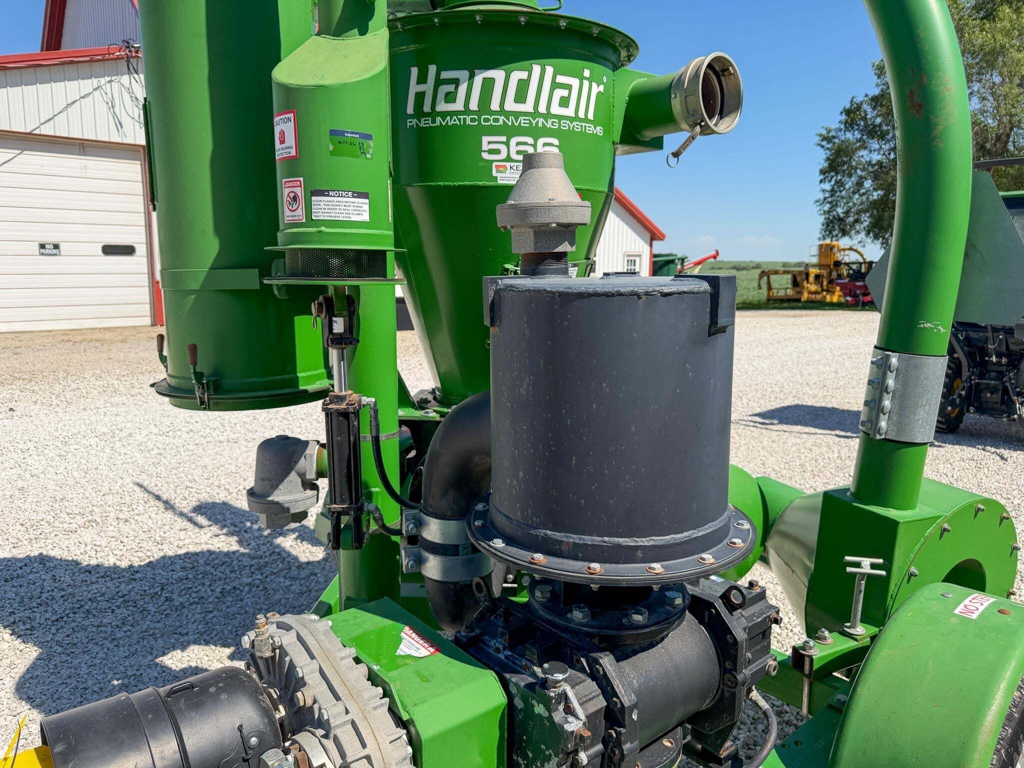 2021 Handlair 566 Grain Vac