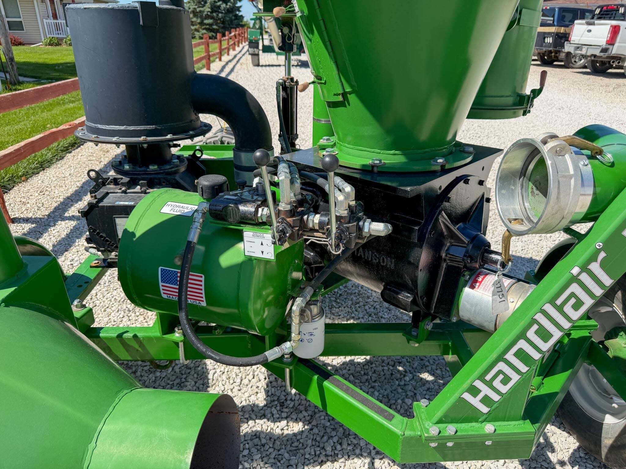 2021 Handlair 566 Grain Vac