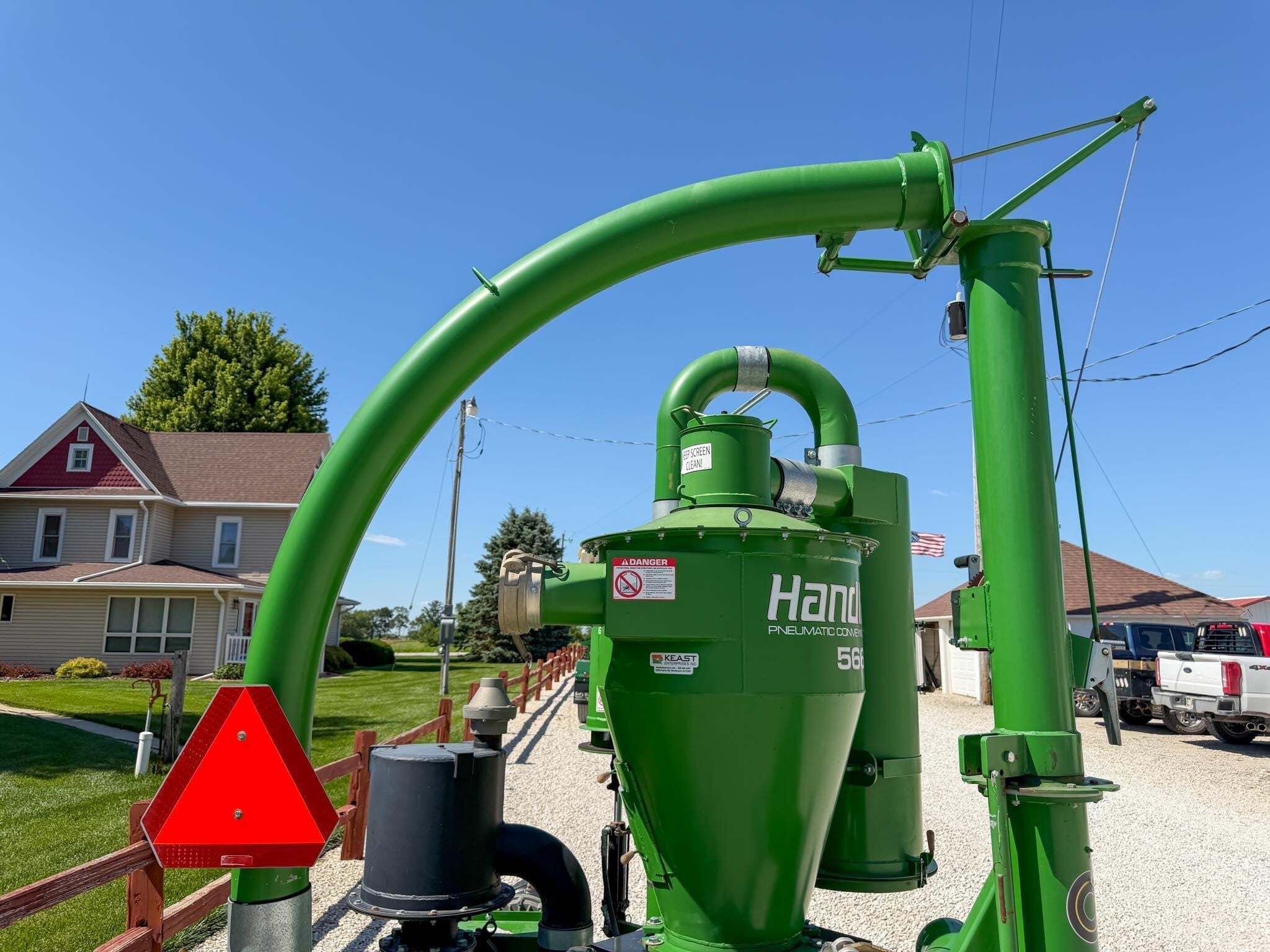 2021 Handlair 566 Grain Vac