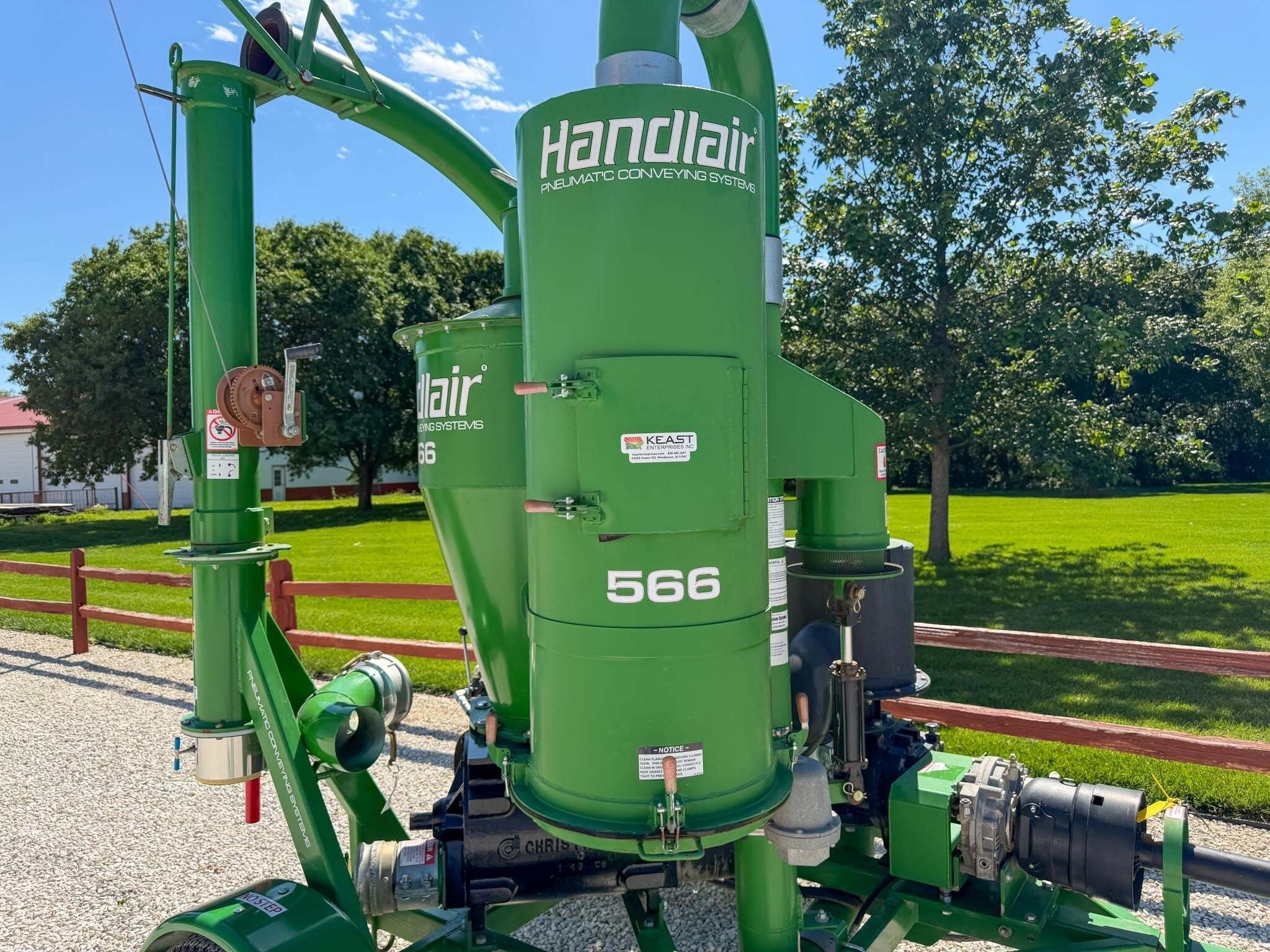 2021 Handlair 566 Grain Vac
