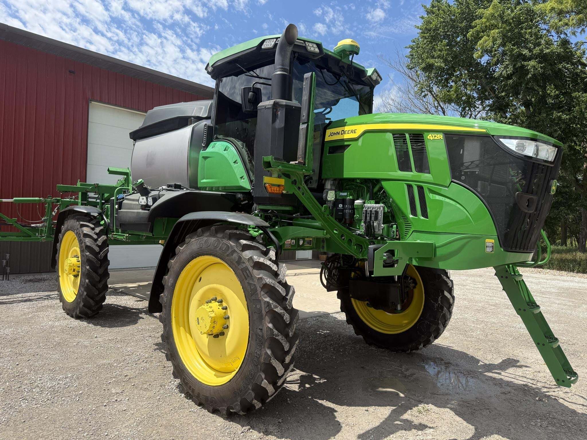 2022 John Deere 412R Self-Propelled Sprayer