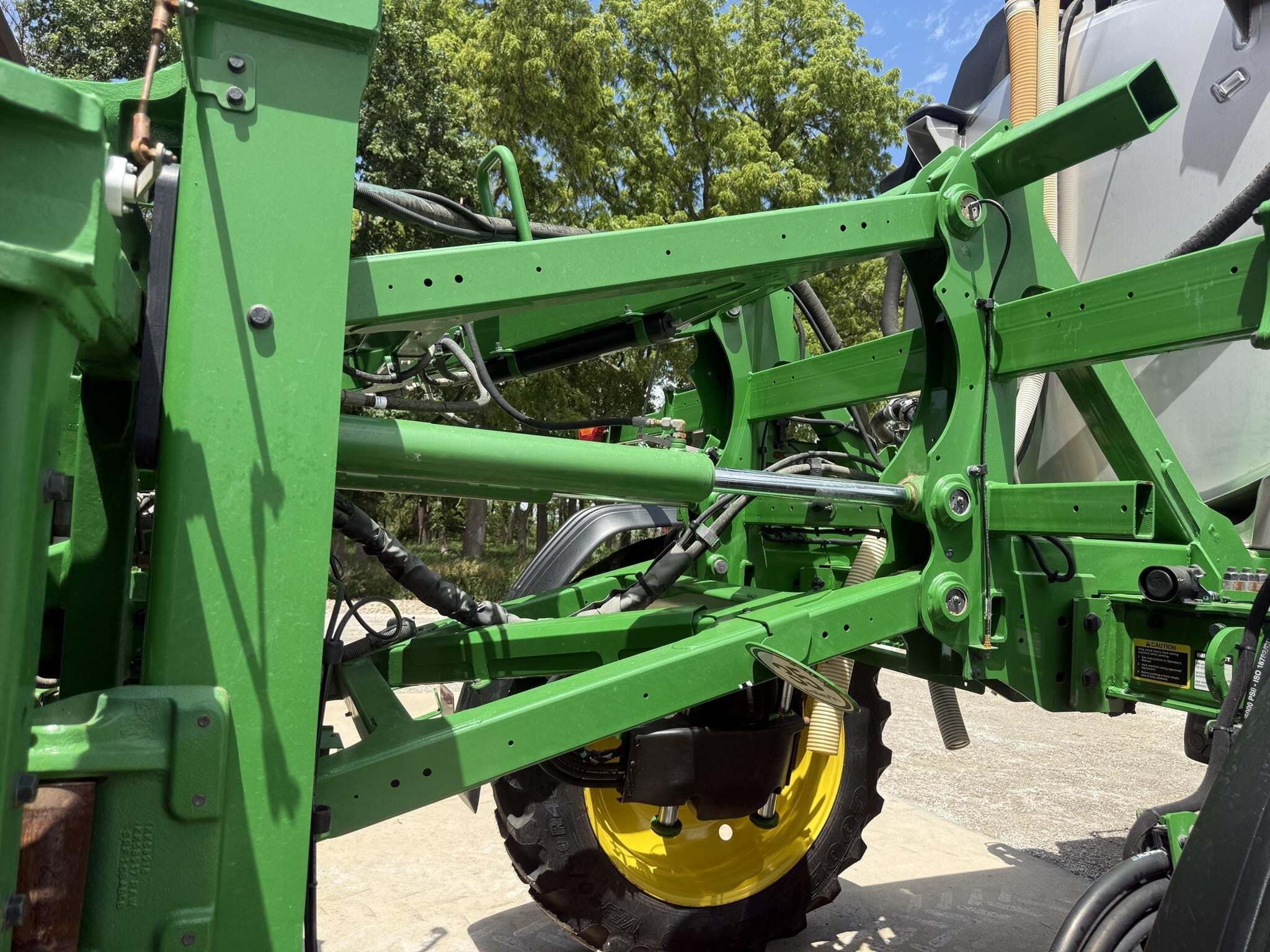 2022 John Deere 412R Self-Propelled Sprayer