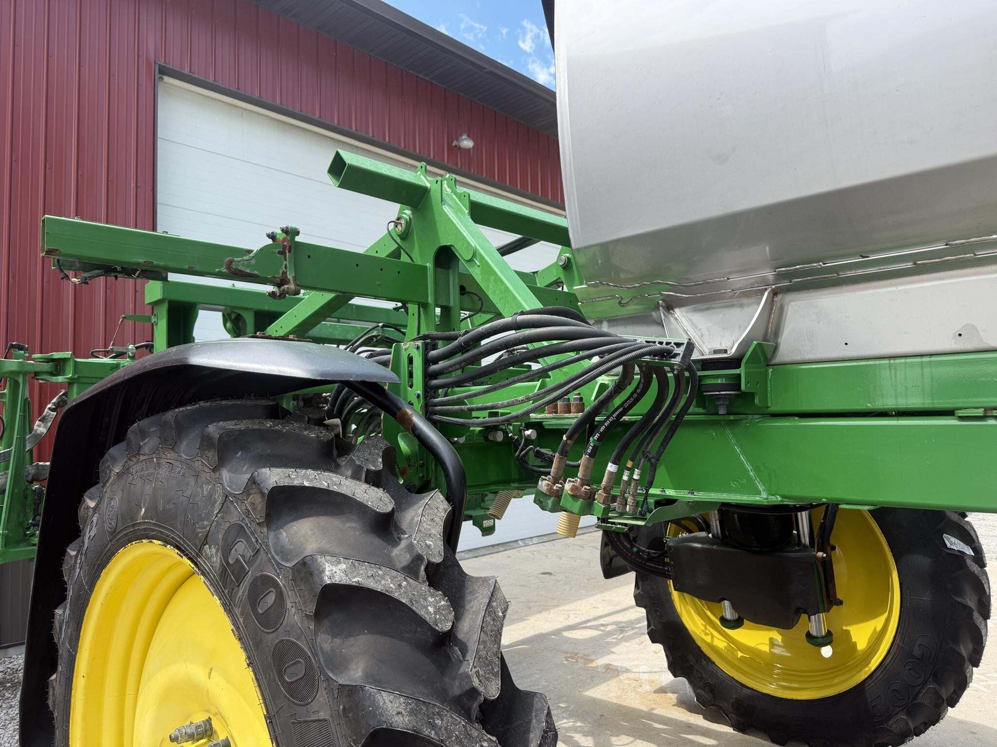 2022 John Deere 412R Self-Propelled Sprayer