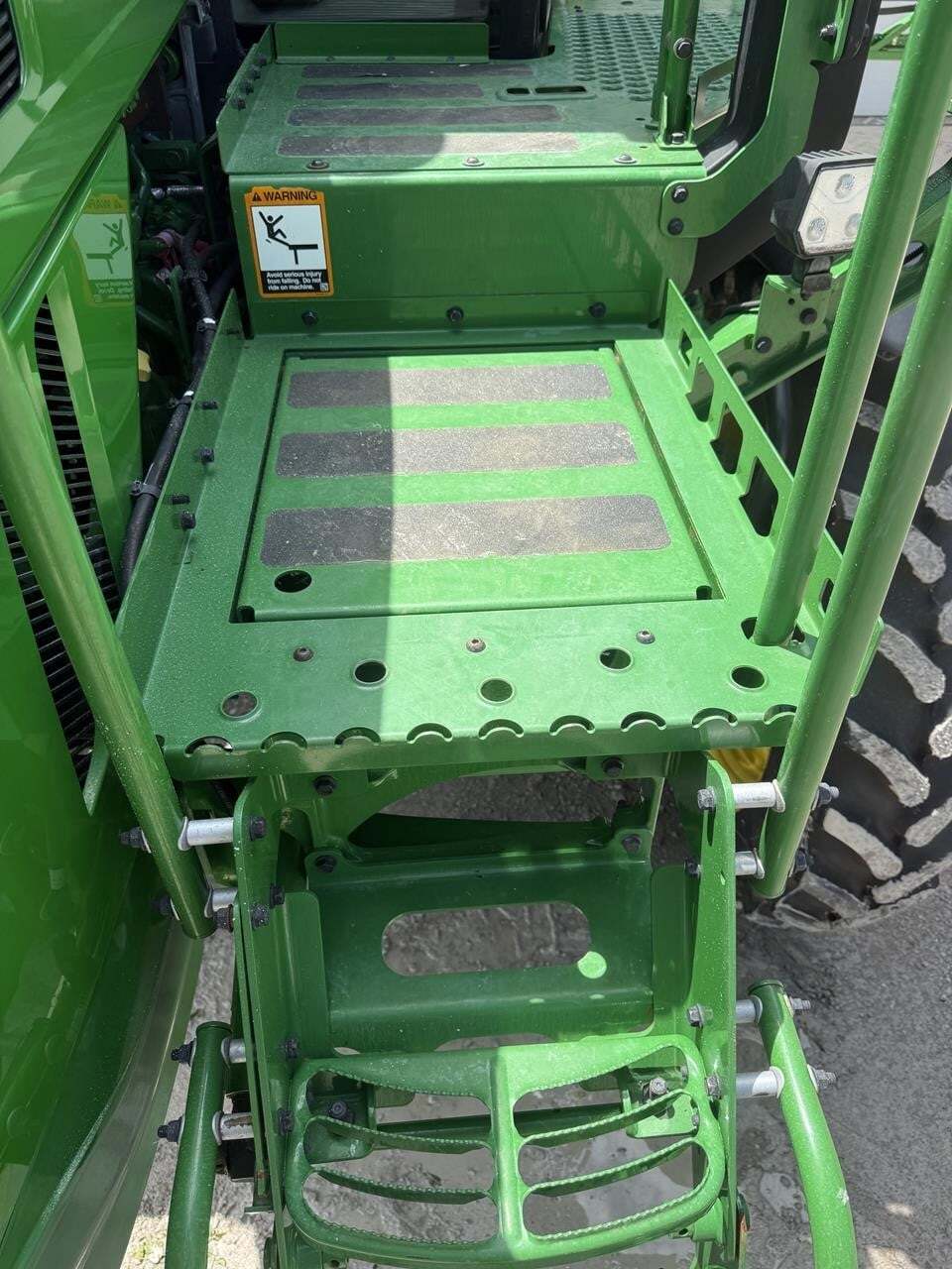 2022 John Deere 412R Self-Propelled Sprayer