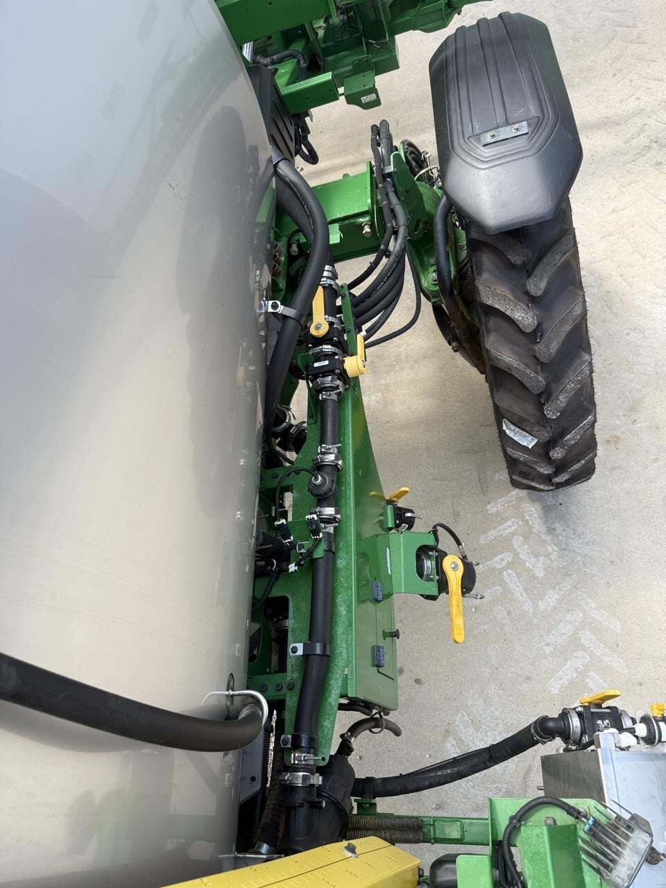 2022 John Deere 412R Self-Propelled Sprayer