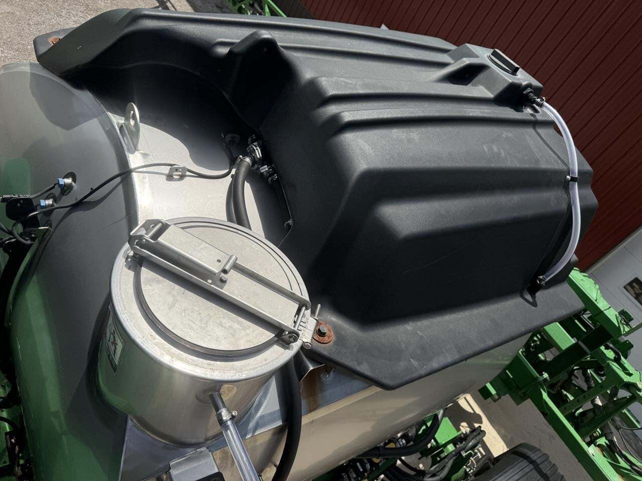 2022 John Deere 412R Self-Propelled Sprayer