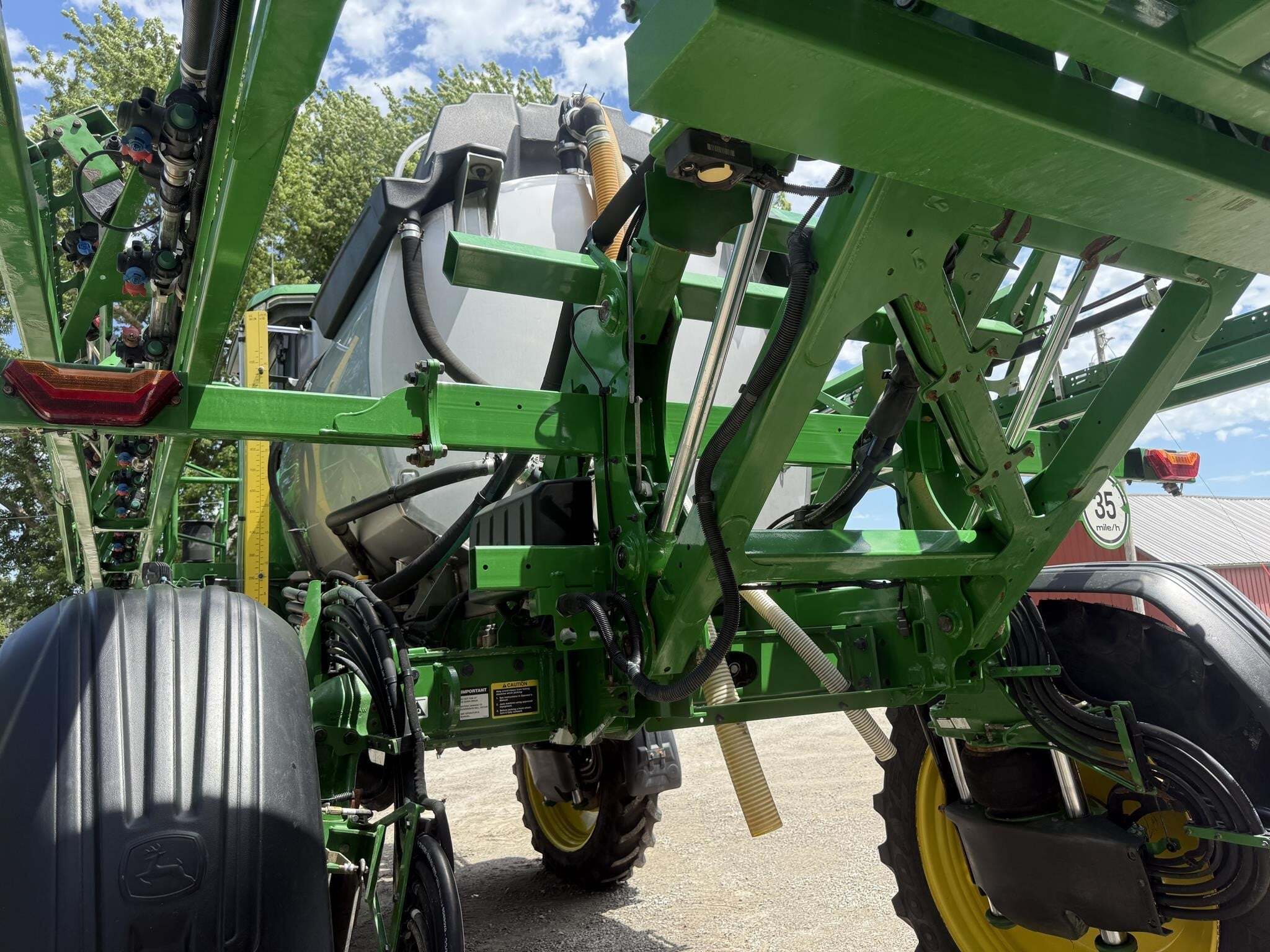 2022 John Deere 412R Self-Propelled Sprayer