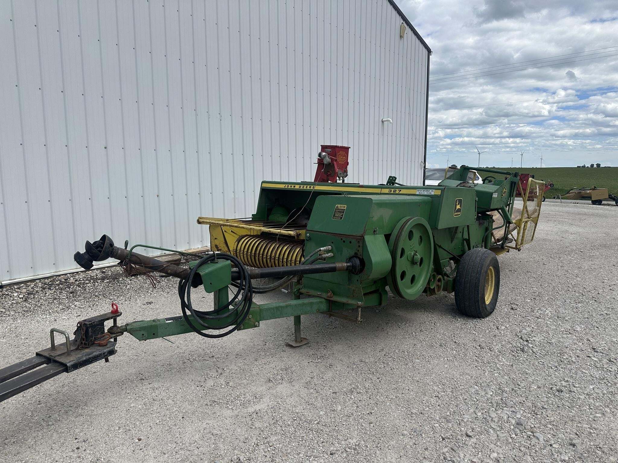  John Deere 327 Small Square Baler