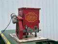  John Deere 327 Small Square Baler