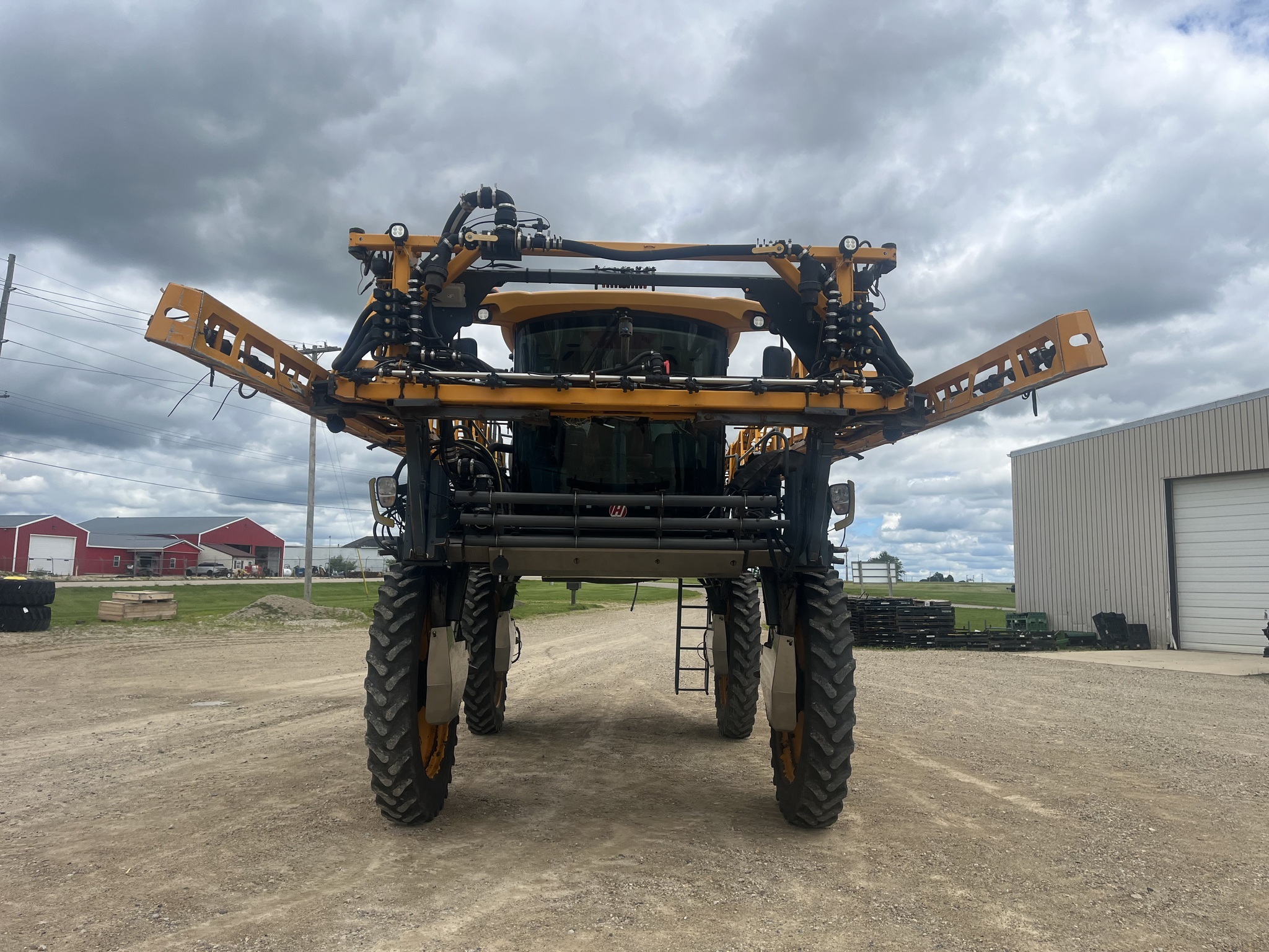 2018 Hagie STS16 Self-Propelled Sprayer