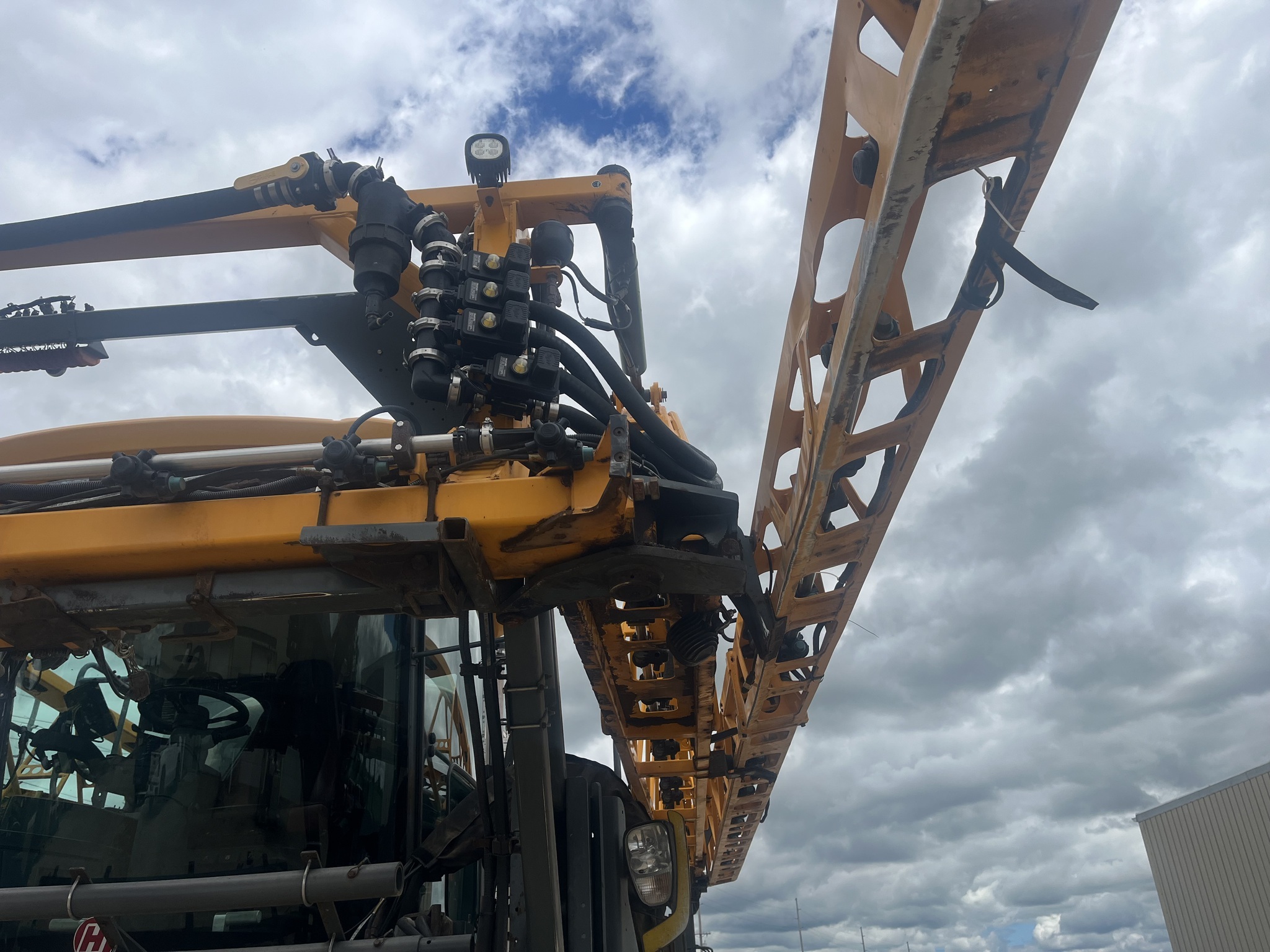 2018 Hagie STS16 Self-Propelled Sprayer