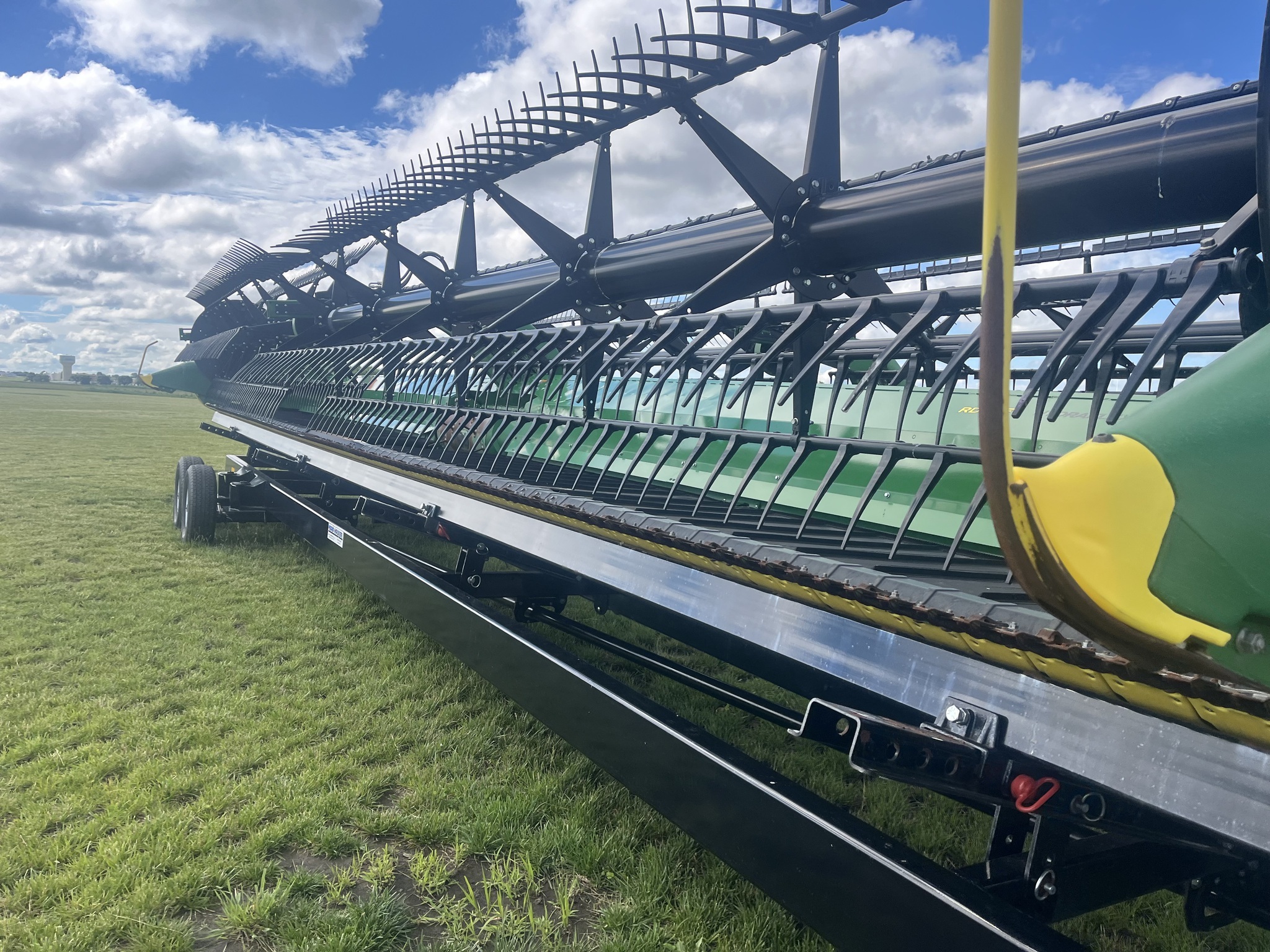 2022 John Deere RD45F Platform