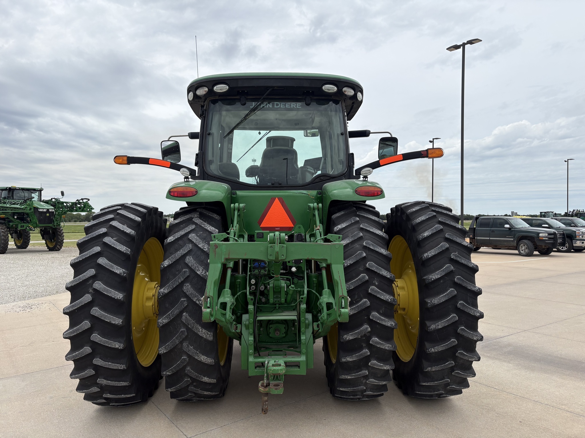 2014 John Deere 8270R Tractor