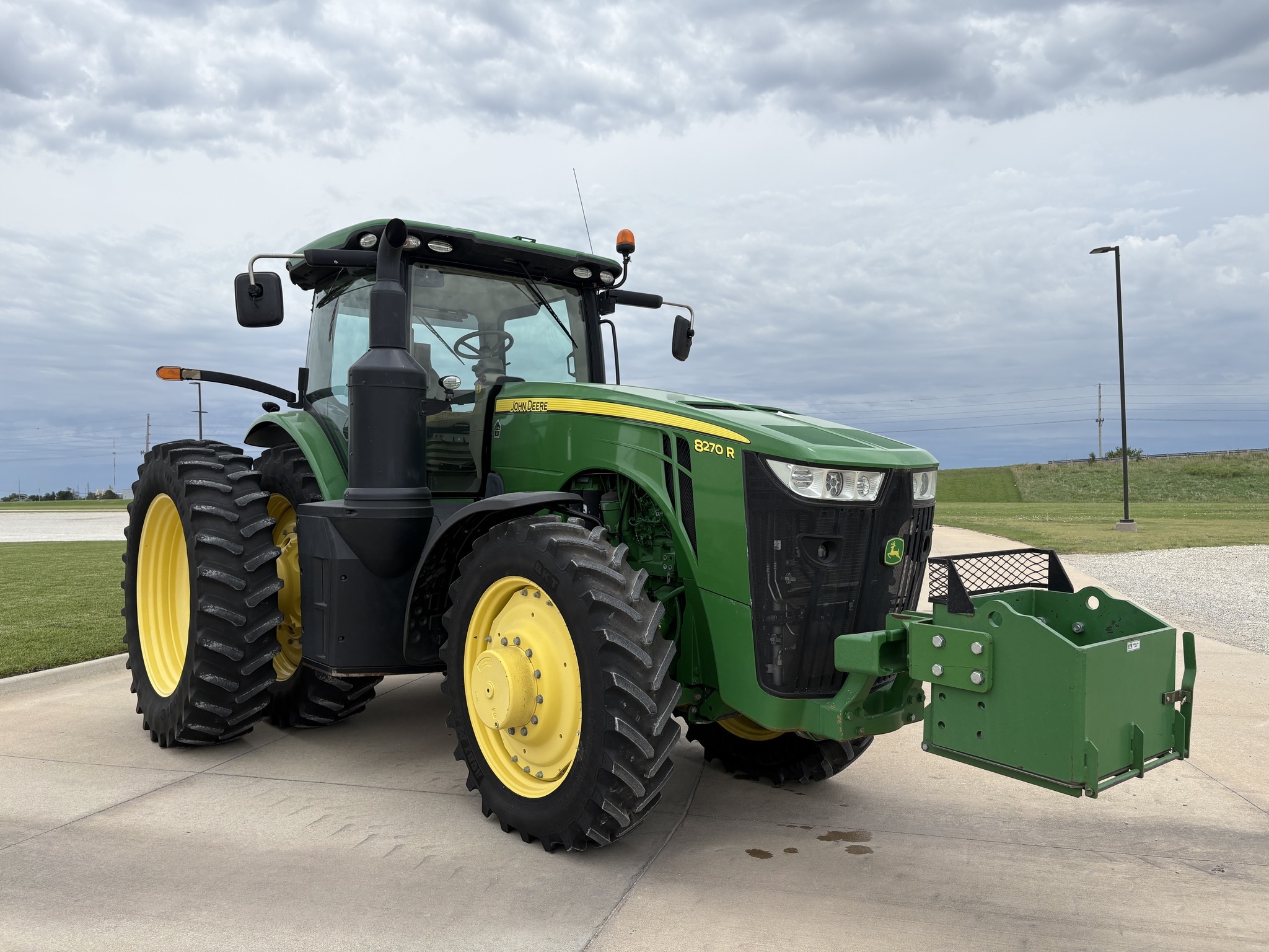 2014 John Deere 8270R Tractor