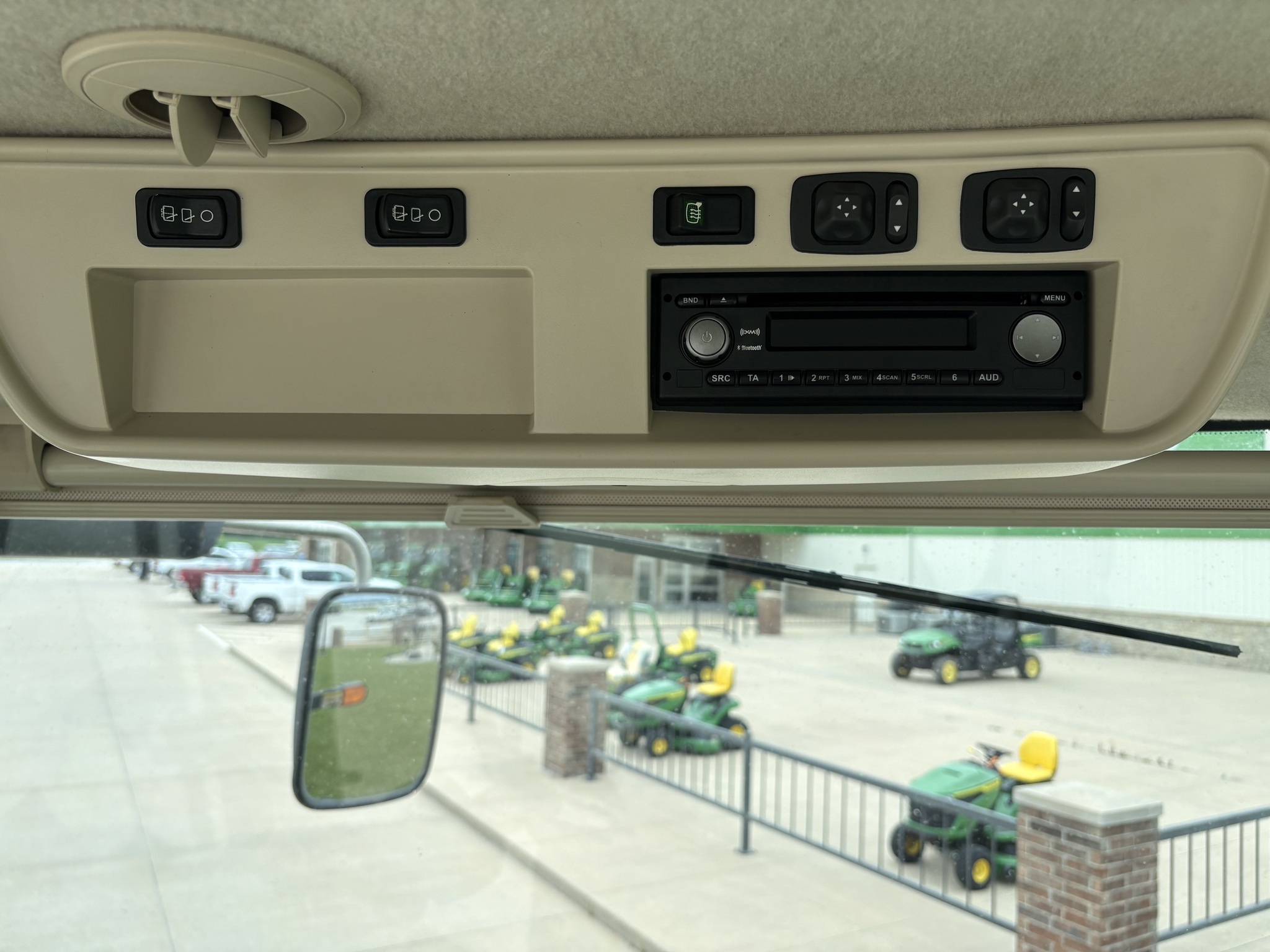 2014 John Deere 8270R Tractor