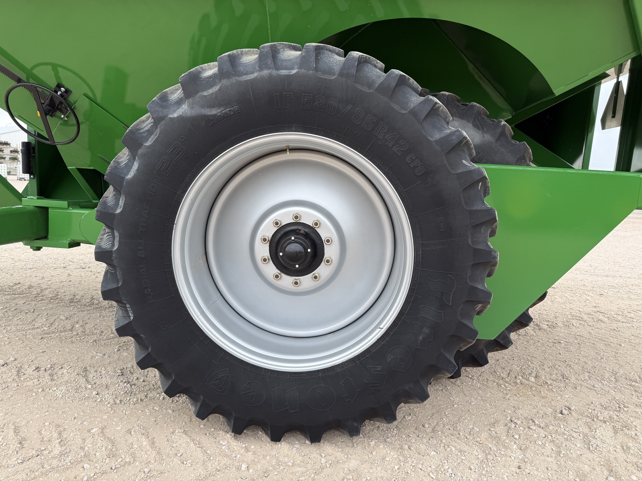 2023 J&M 1151-22D Grain Cart