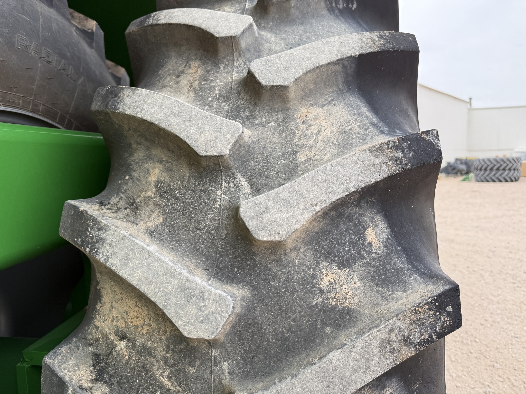 2023 J&M 1151-22D Grain Cart